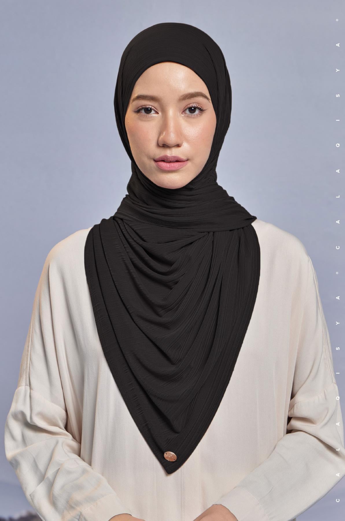 air-scarf-in-black-03-20230706162221