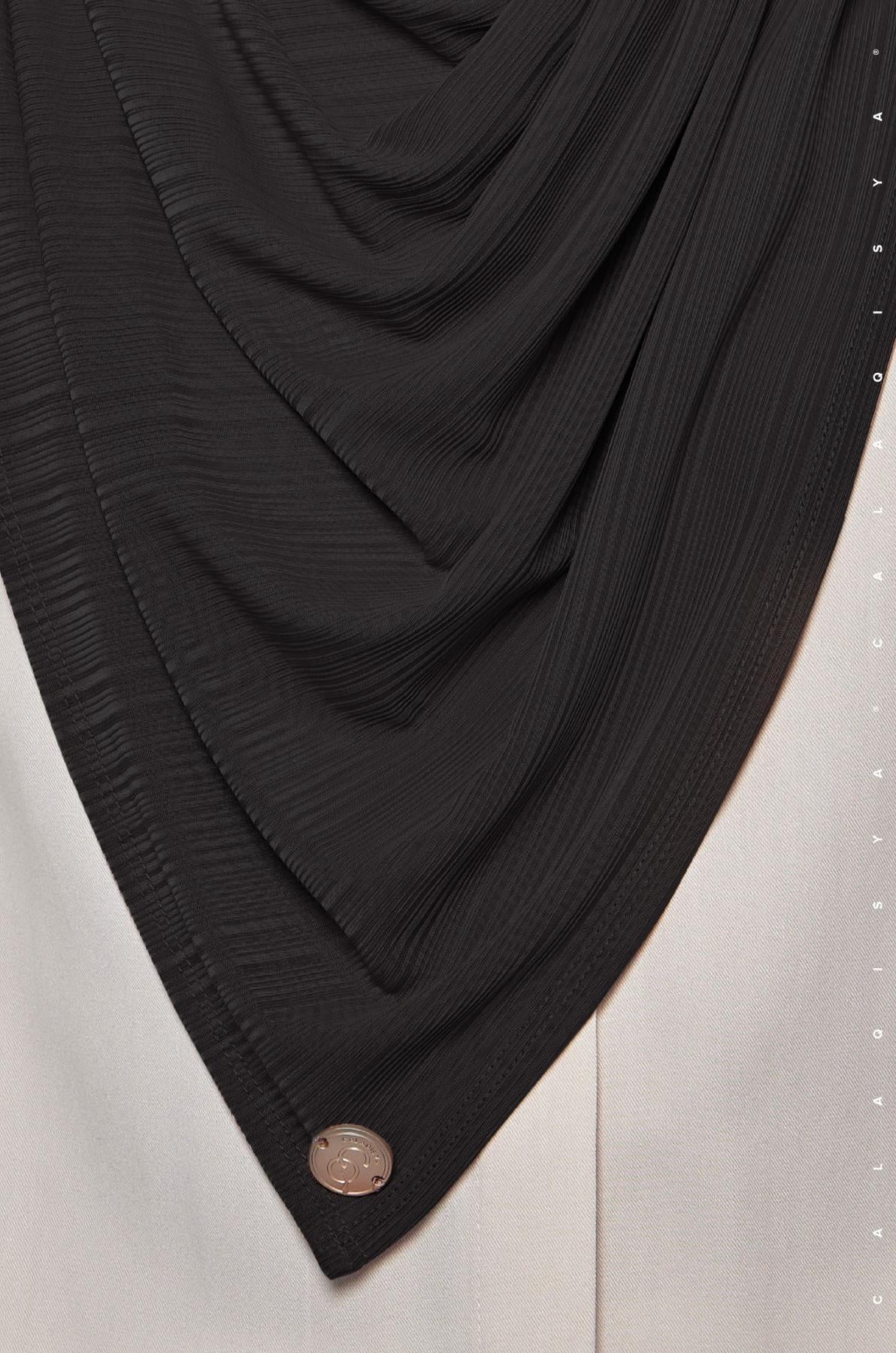 air-scarf-in-black-04-20230706162221