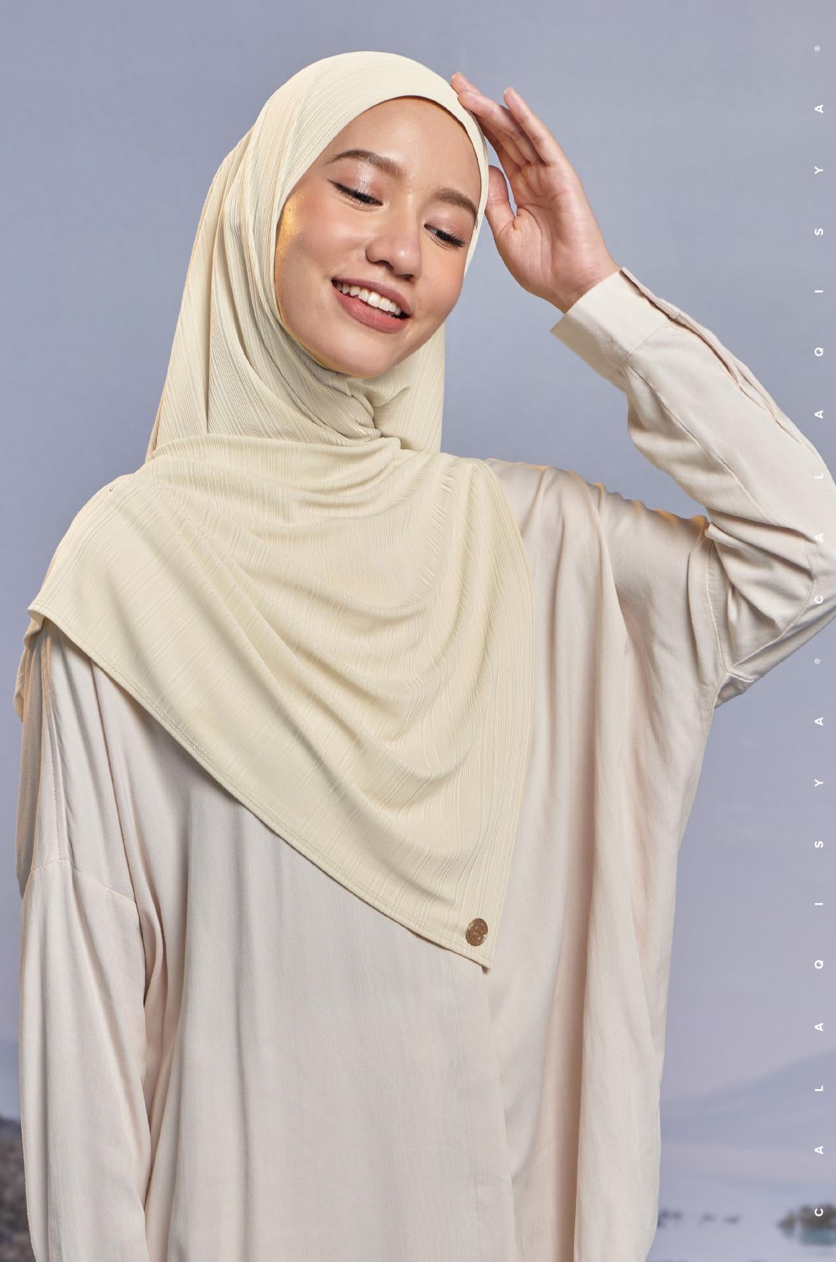 air-scarf-in-pristine-02-20230706161743