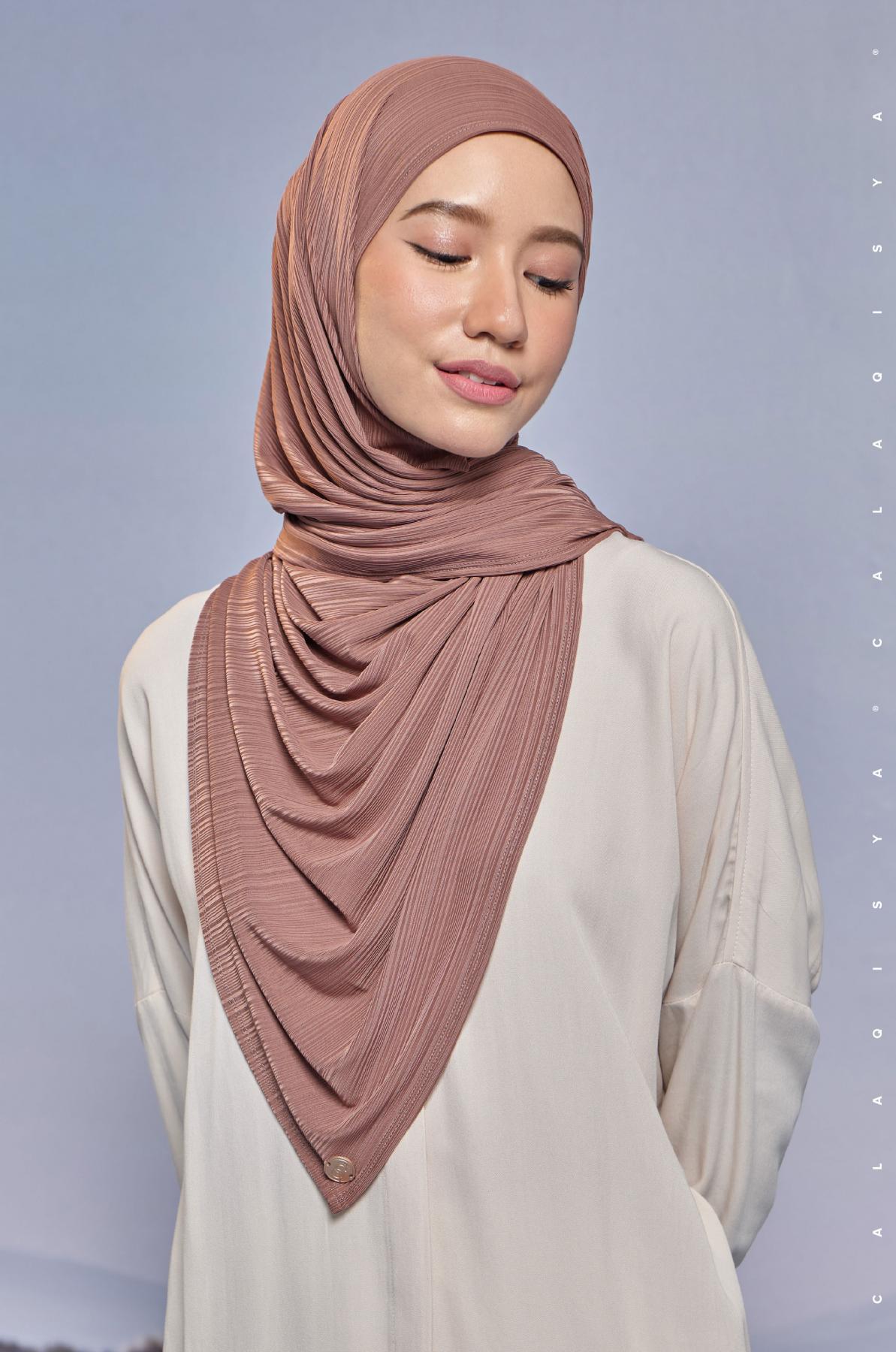 air-scarf-in-rose-brown-02-20230706161559