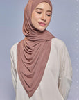 air-scarf-in-rose-brown-02-20230706161559