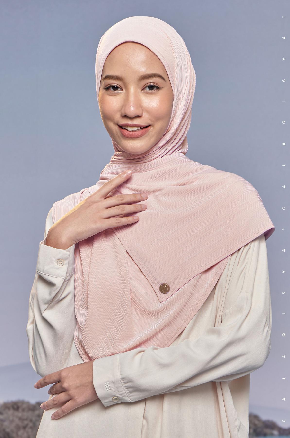 air-scarf-in-rosewater-02-20230706161426