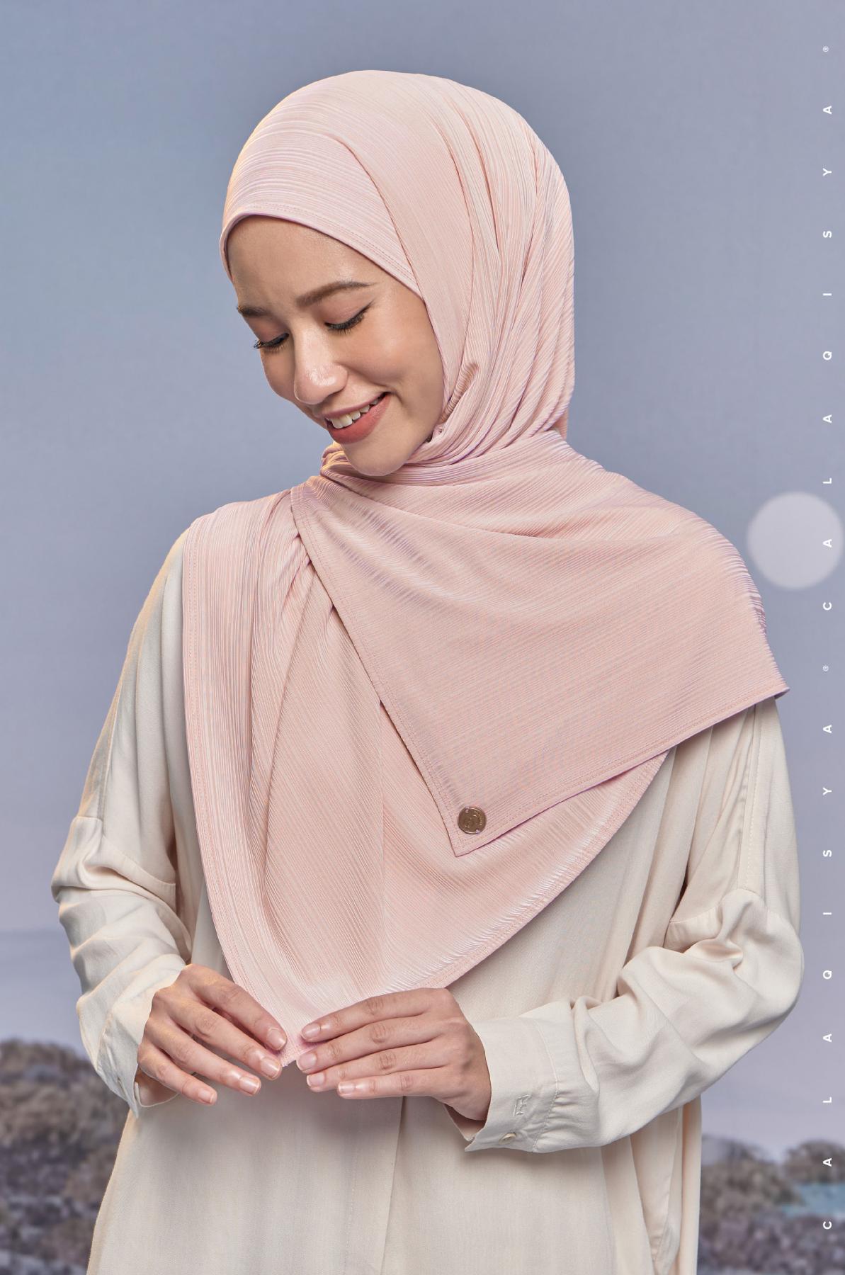 air-scarf-in-rosewater-03-20230706161426