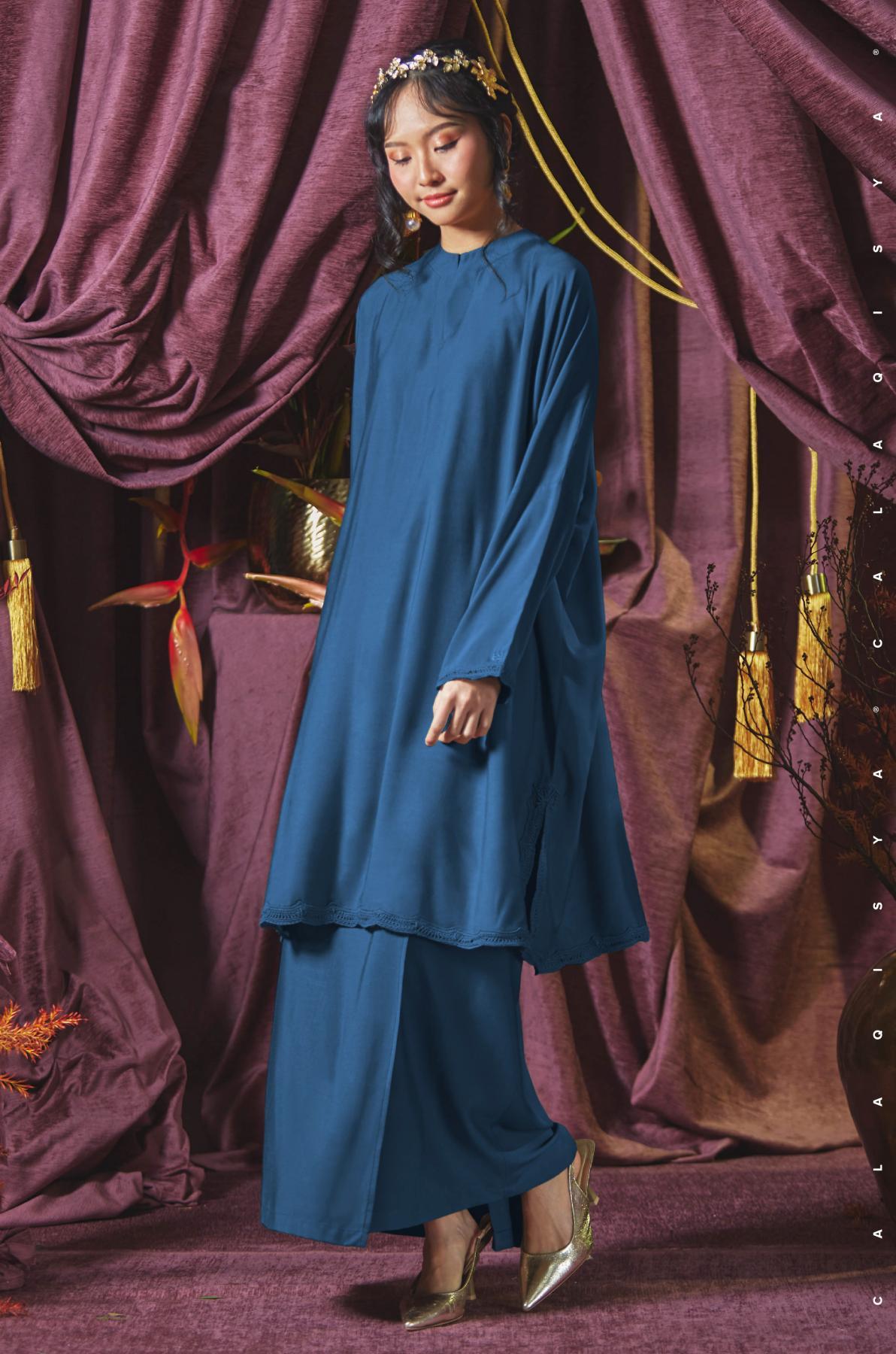 akaar-tiara-in-galaxy-blue-01-20240314132014