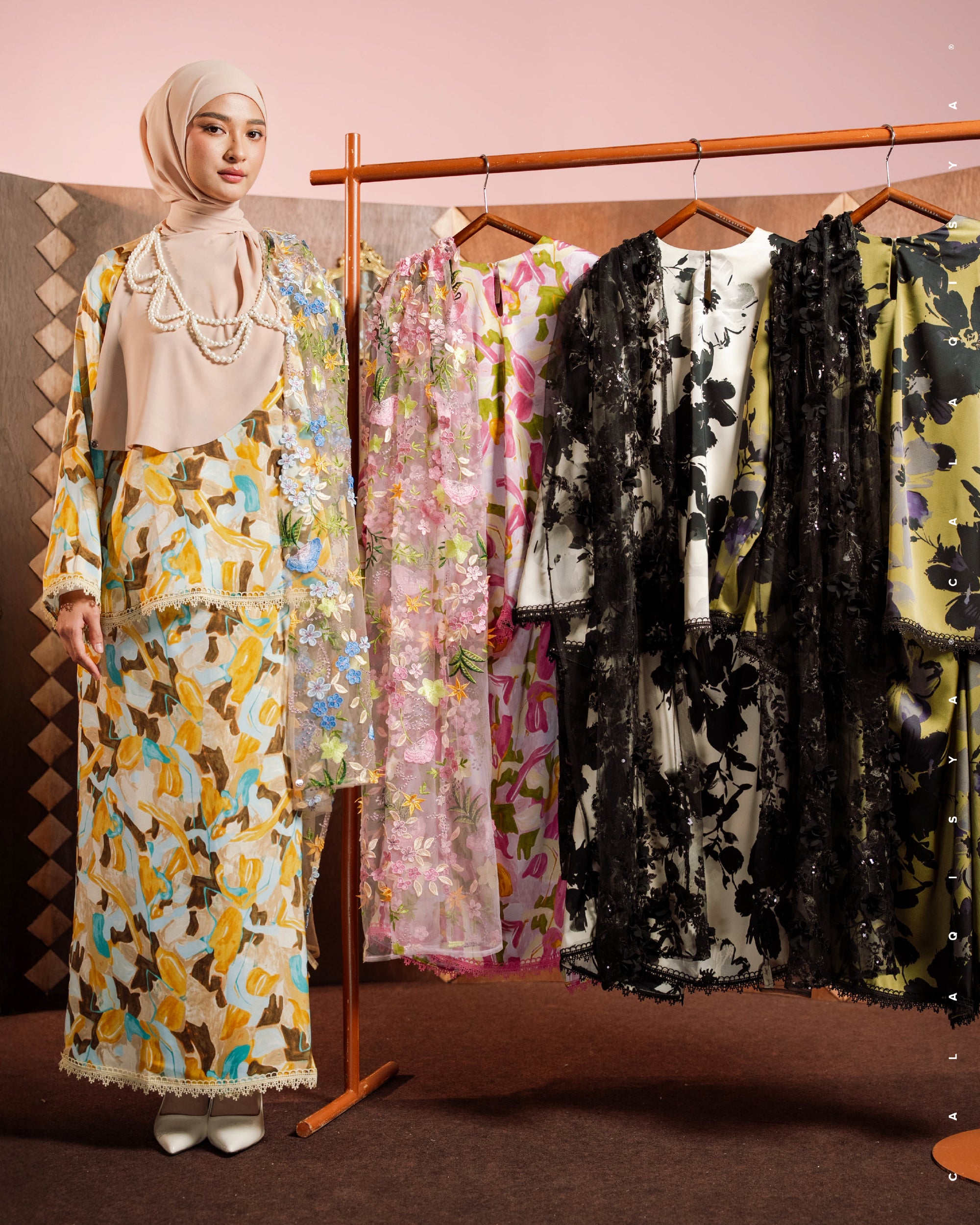 SAMARA IN PRISM PINK (SELENDANG INCLUDED)