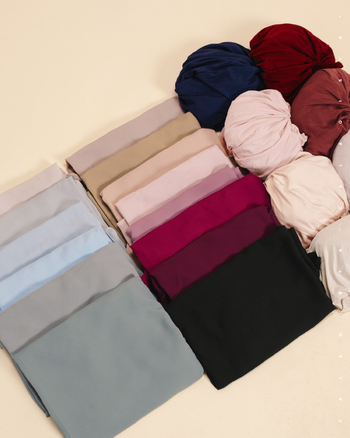 DANIAH TIE BACK UNDERCHIN (TRIANGLE) IN CLOUD PINK