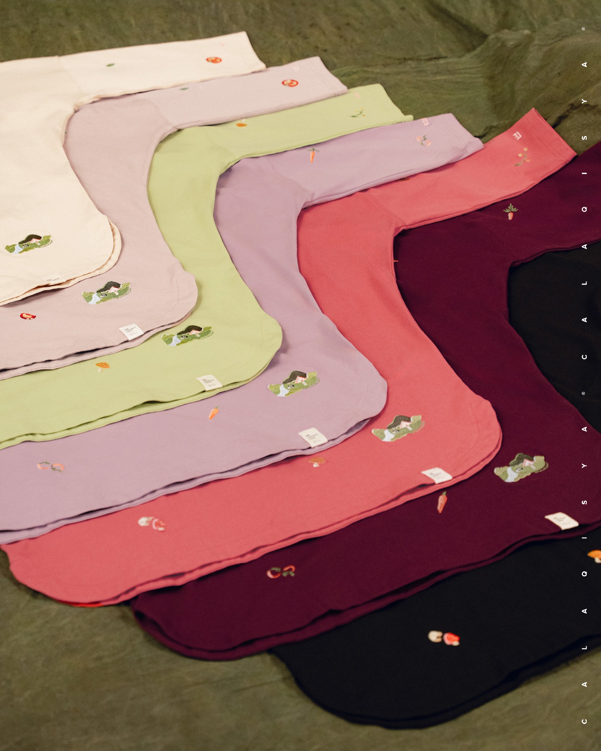 FM UNEARTHLY DIARIES CLOUD SHIRT (EMBROIDERY) IN TAWNY PORT