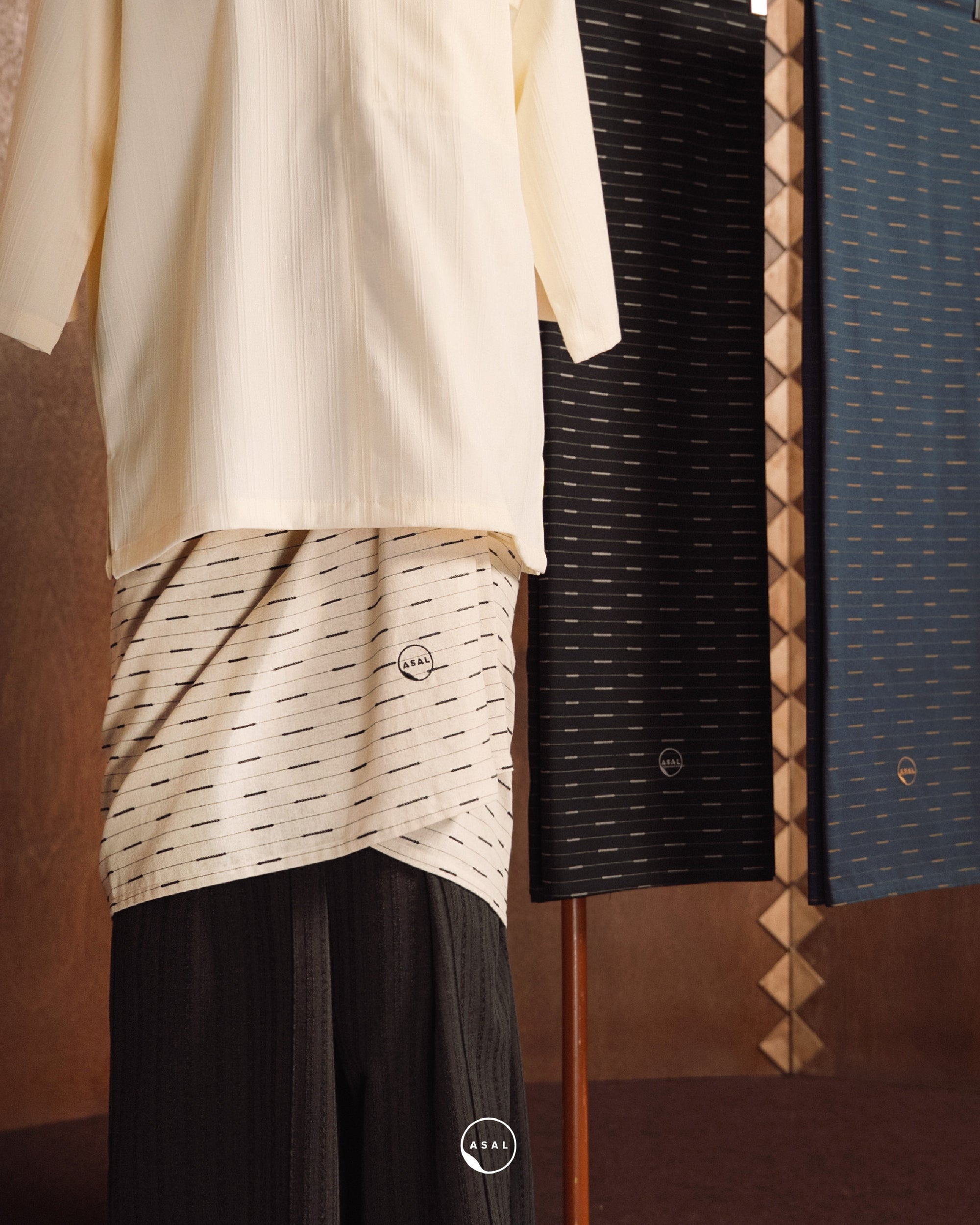 HAKAN STRIPE ADULT (SAMPING) IN BLACK