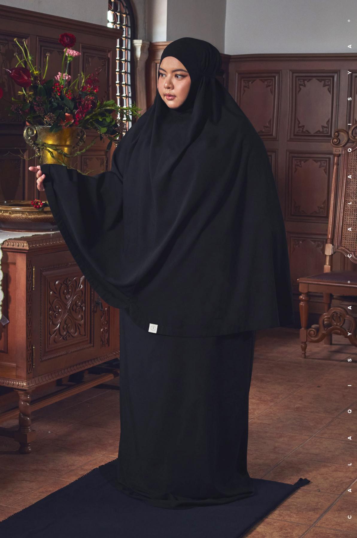 angin-prayer-veil-in-black-01-20240304165724