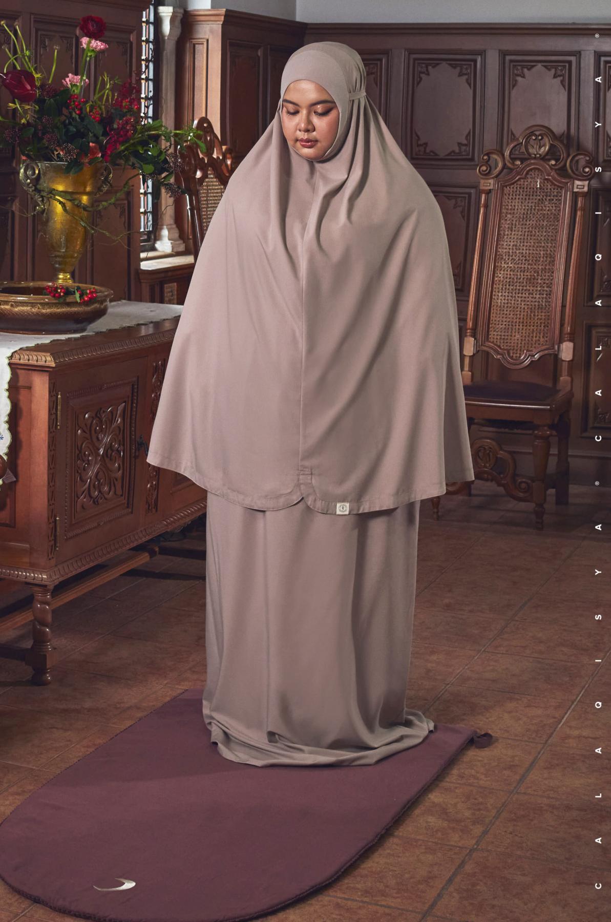 angin-prayer-veil-in-mocha-meringue-01-20240304165416