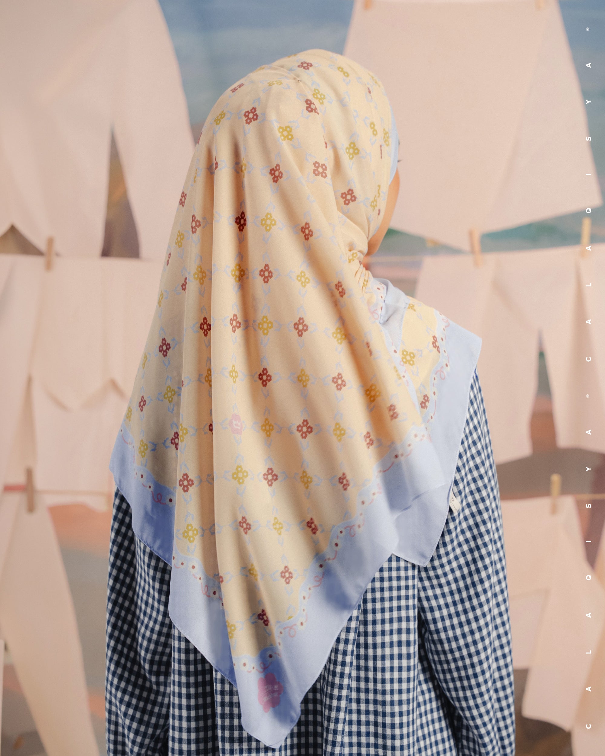 CQ X MACHINO NEST SHAWL IN APRICOT GELATO