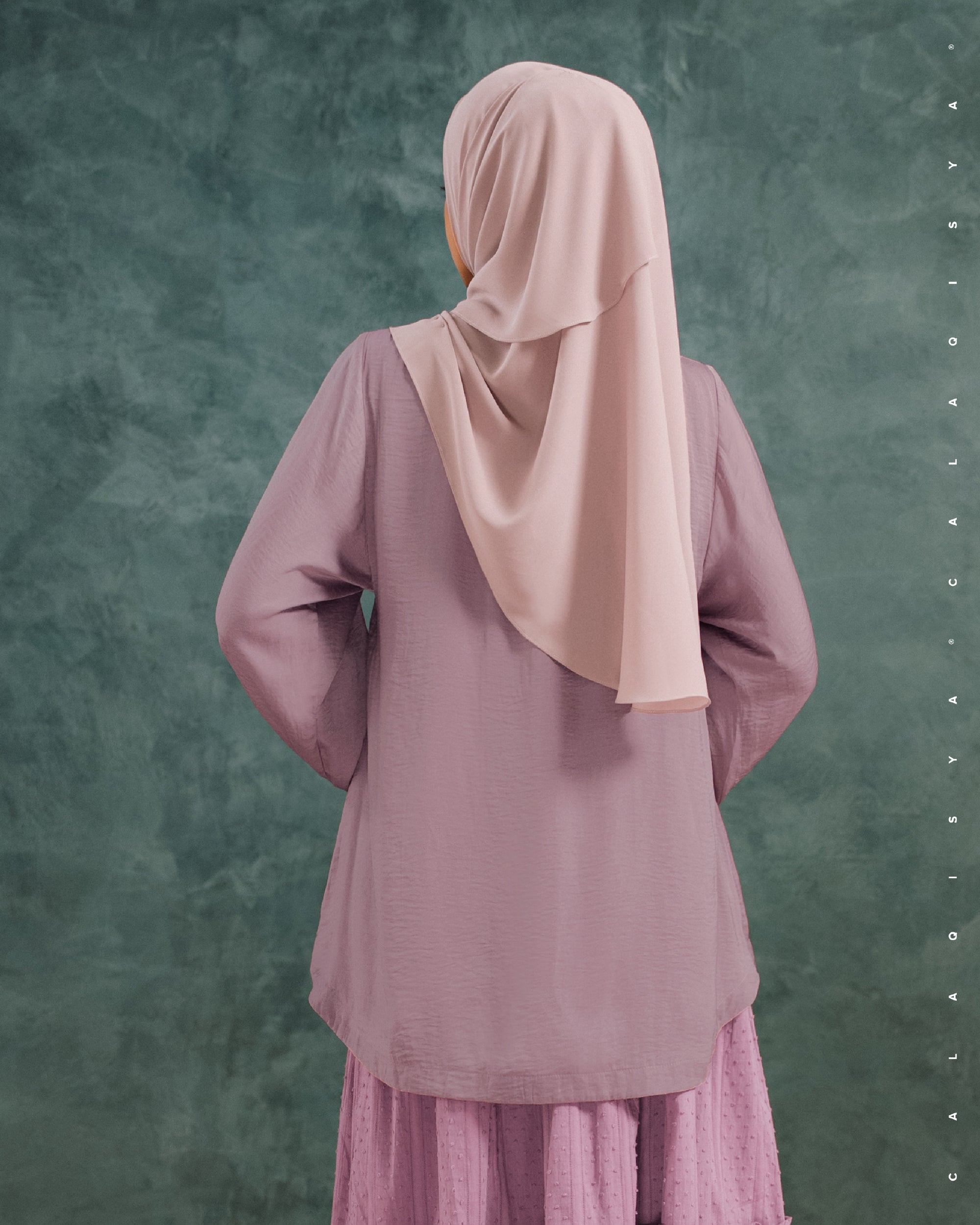 LAUREL BALLOON SLEEVE TOP IN ARCTIC DUSK