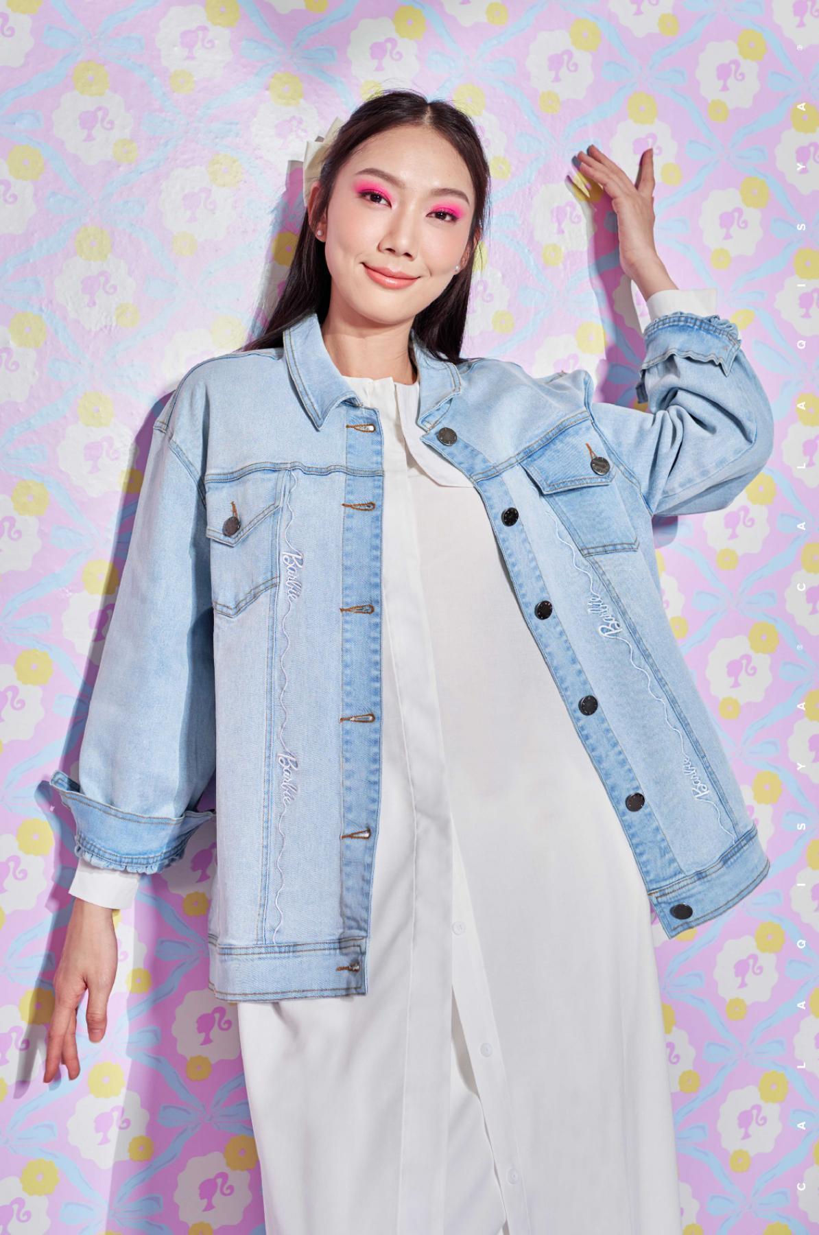 Barbie ™ DENIM JACKET IN BLUE WASHED DENIM