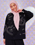 barbietm-x-calaqisya-cardigan-in-black-01-20231031121800