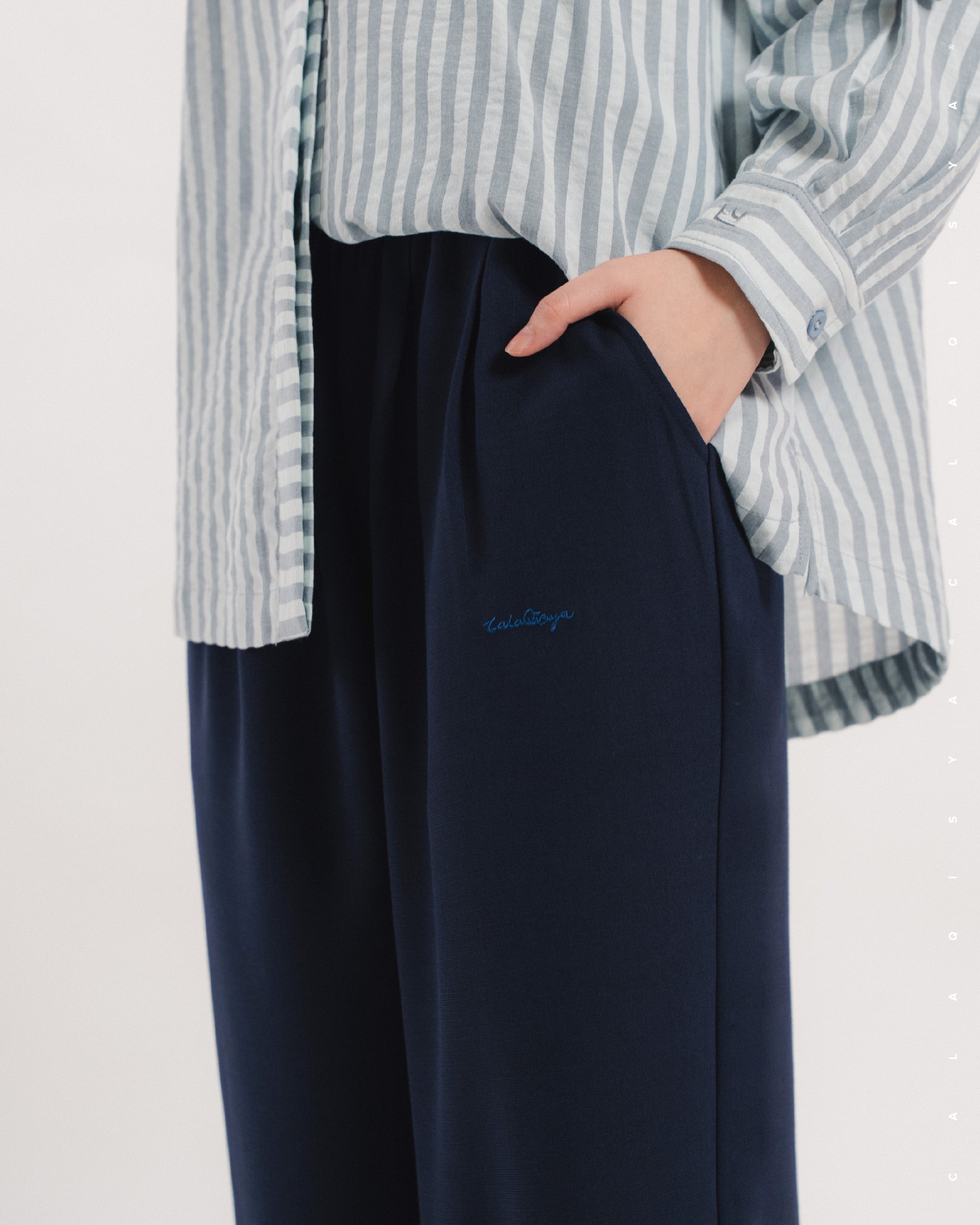 SENA STRAIGHT PANTS IN BARITONE BLUE