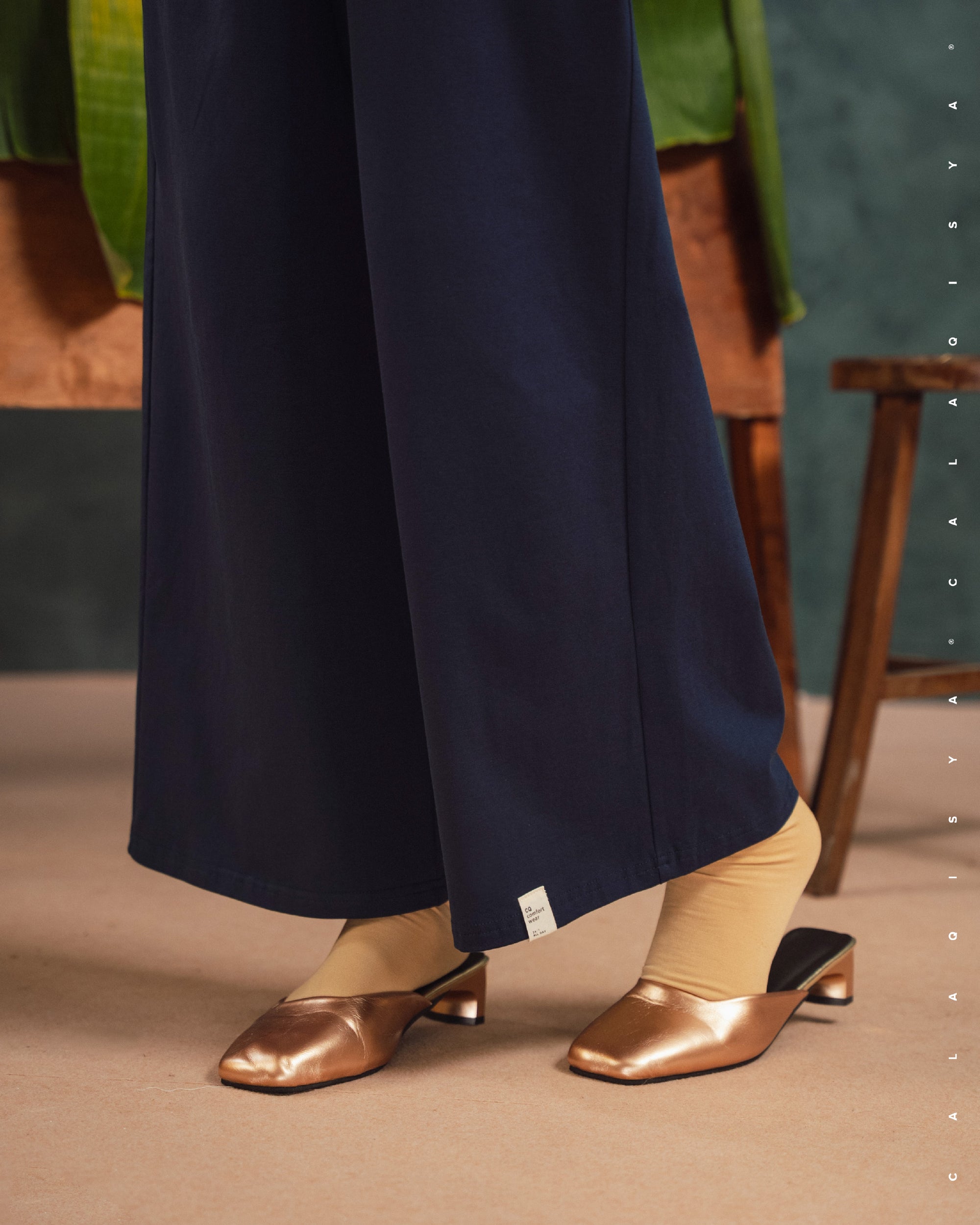 CLOUD STRAIGHT PANTS IN BARITONE BLUE