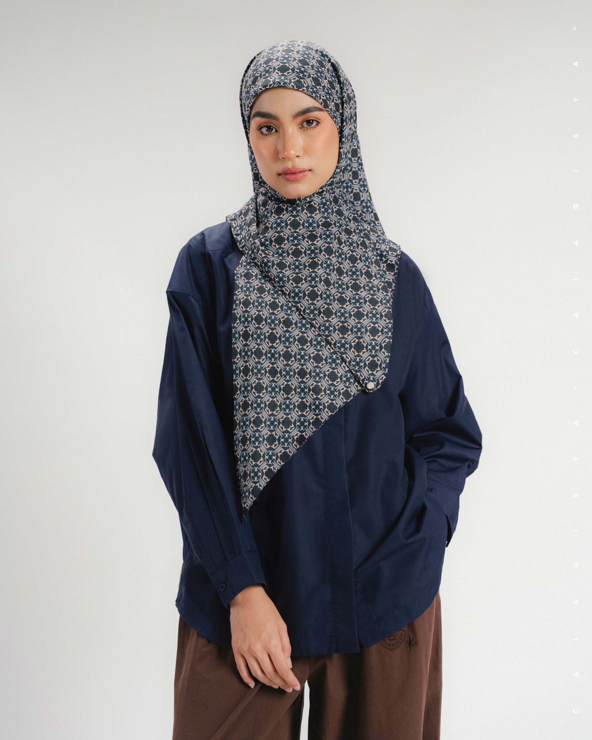 AMBER PLAIN SHIRT IN BARITONE BLUE