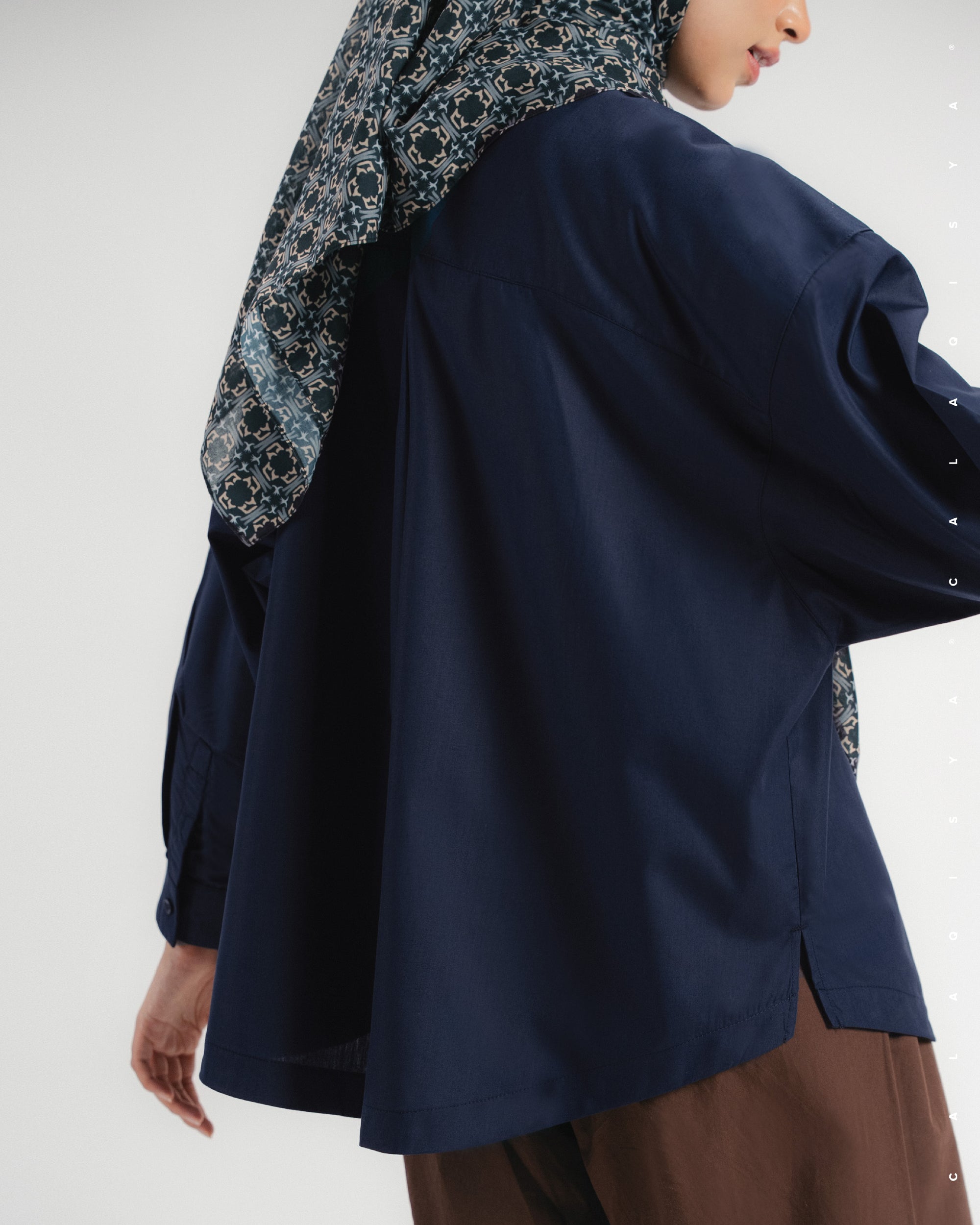 AMBER PLAIN SHIRT IN BARITONE BLUE