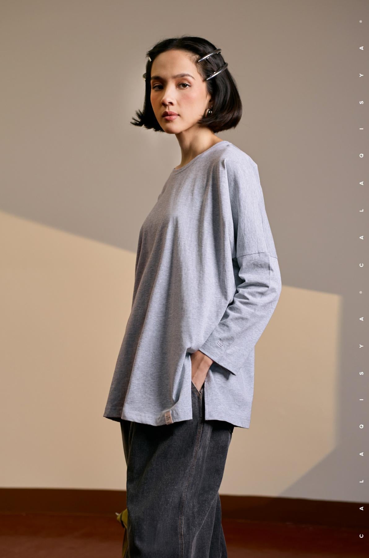 batwing-shirt-2-0-in-light-grey-02-20240823121128