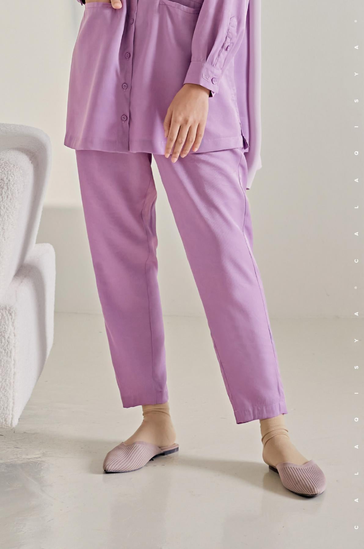 beas-pants-in-sheer-lilac-01-20220602172020