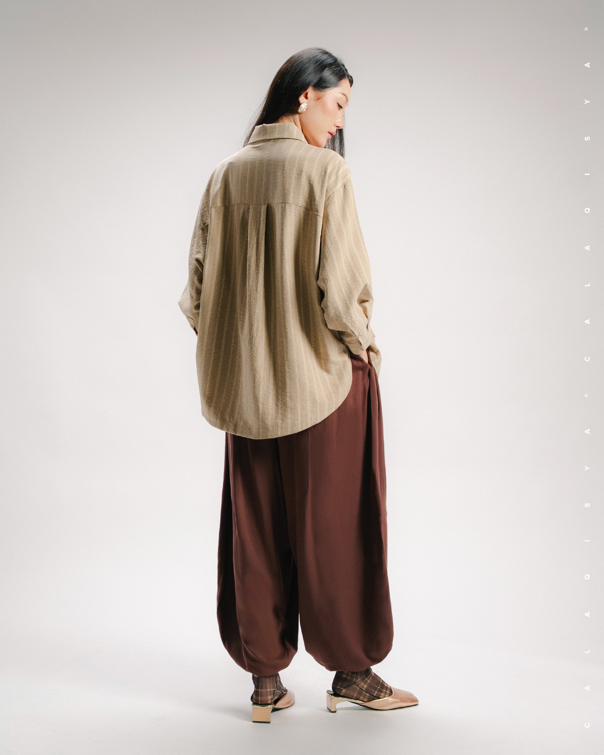 AMBER JESTER TOP IN BISCOTTI