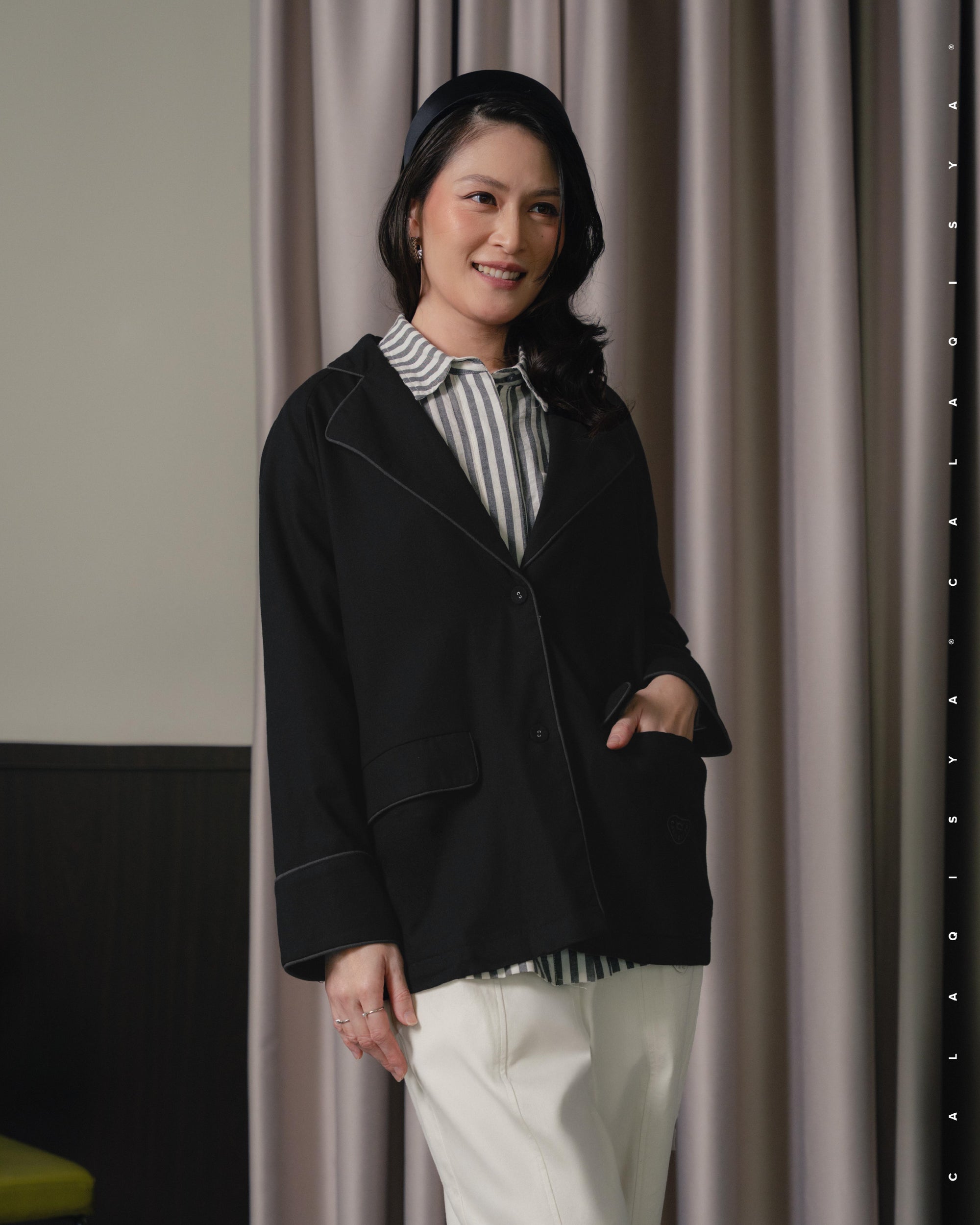 HOURS BLAZER (100% LINEN) IN BLACK