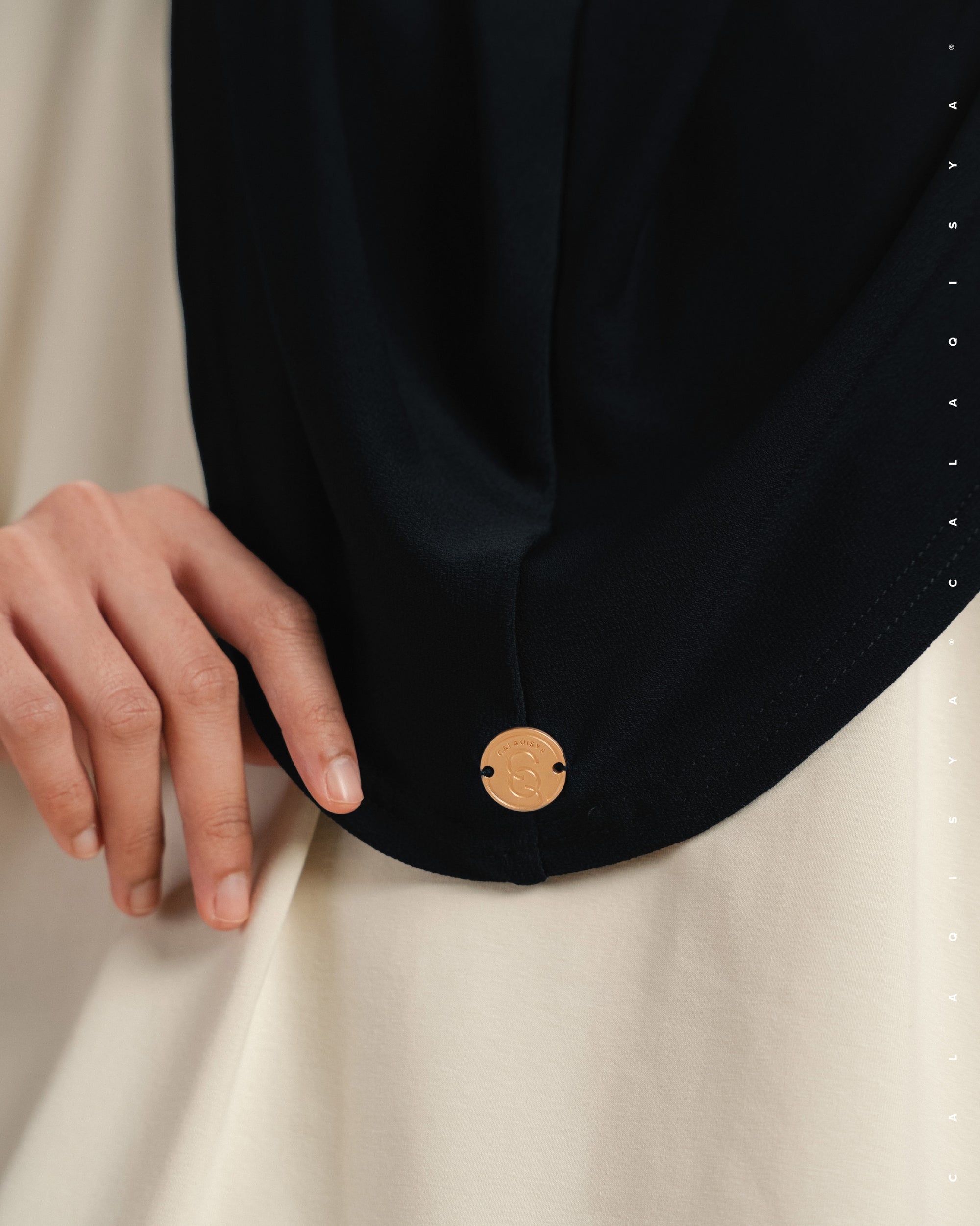 IRONLESS SAFA INSTANT (ODOURLESS) IN BLACK