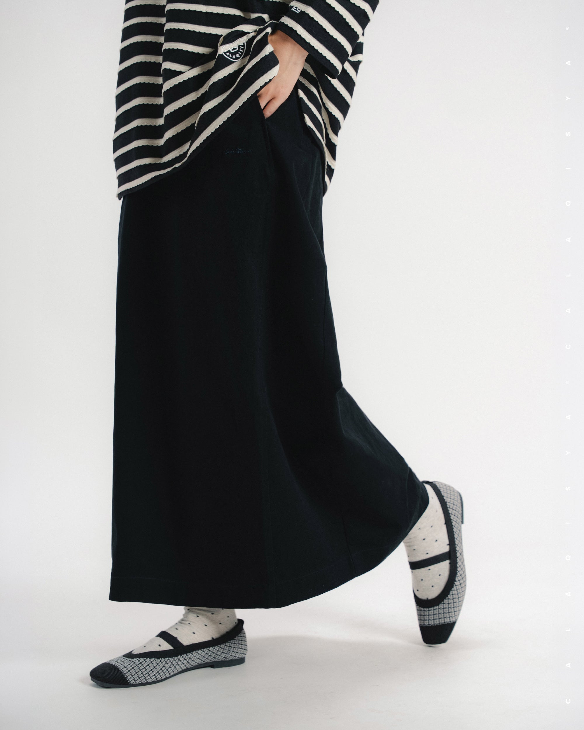RUND SKIRT (100% COTTON) IN BLACK
