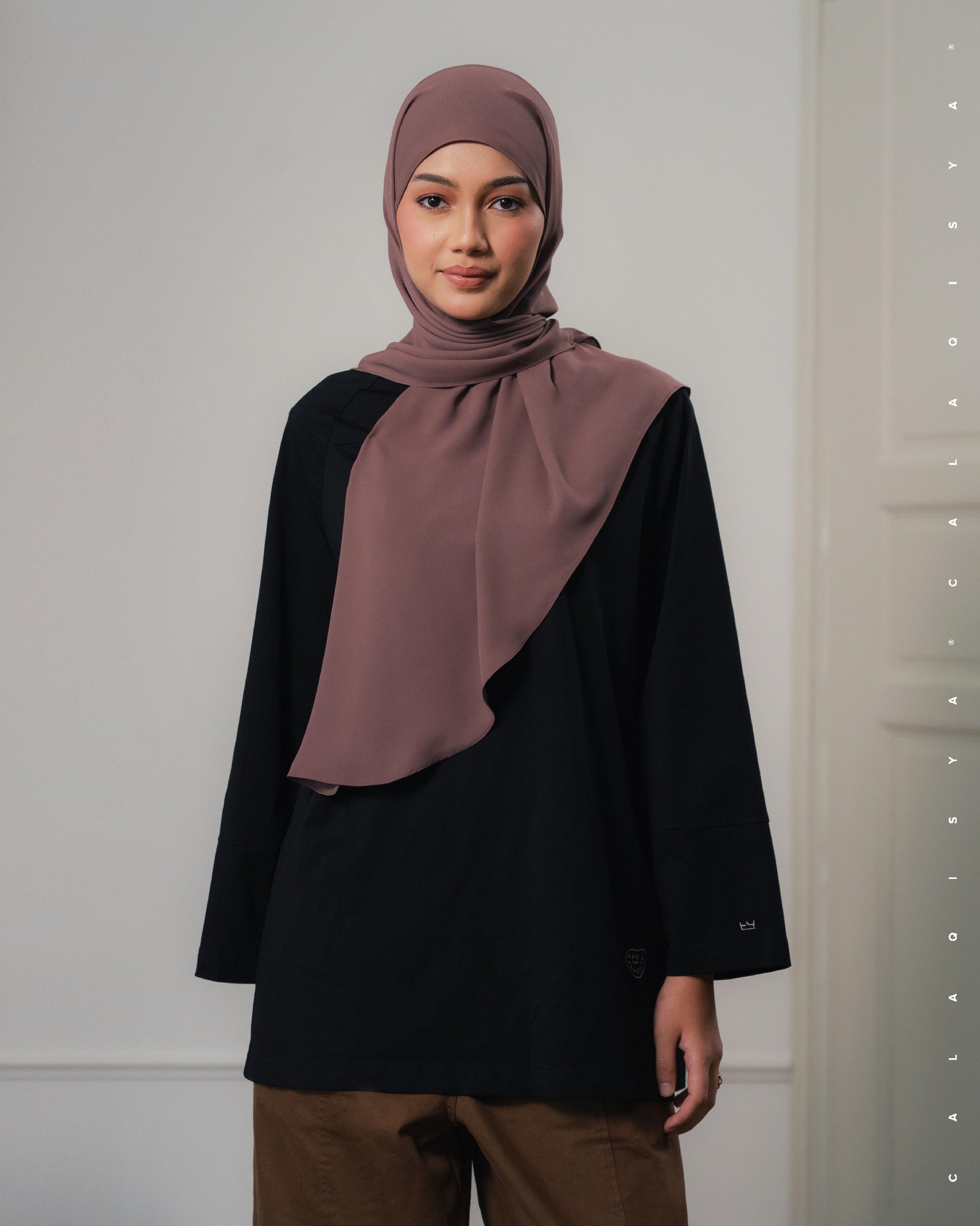 CROSSLINE FLEX TOP IN BLACK