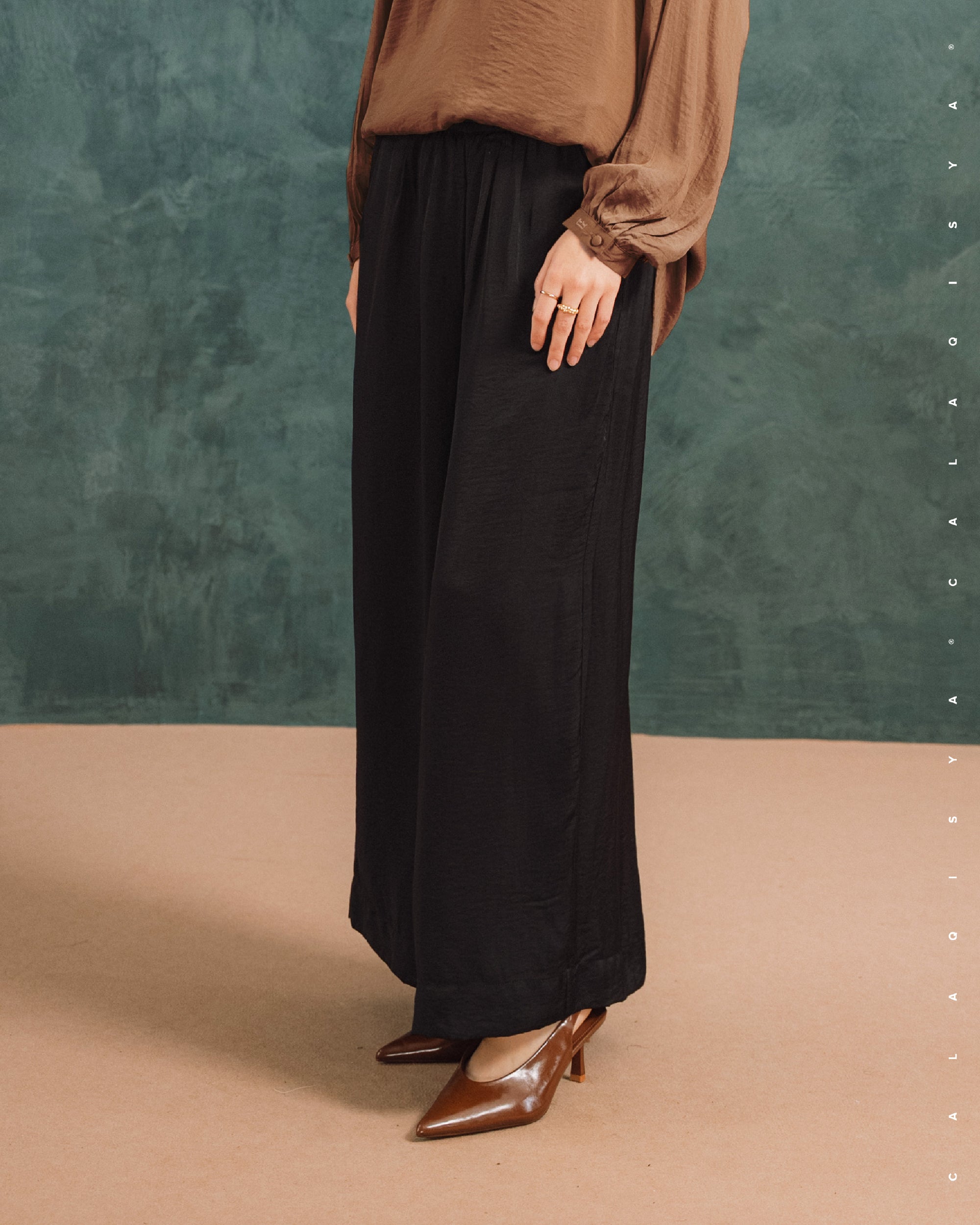LAUREL WIDE PANTS IN BLACK