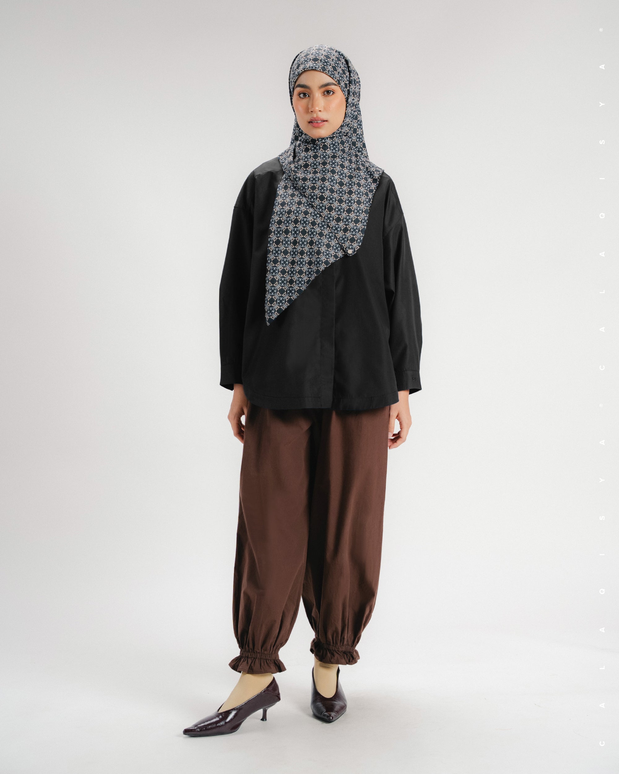 AMBER PLAIN SHIRT IN BLACK