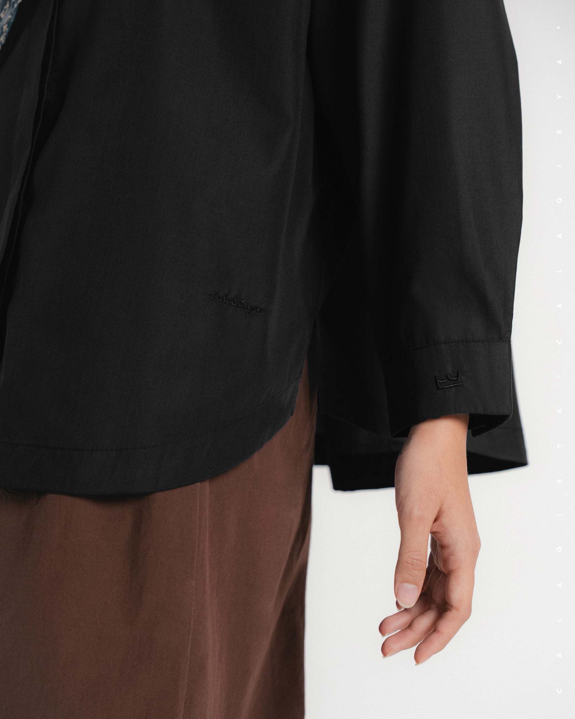 AMBER PLAIN SHIRT IN BLACK
