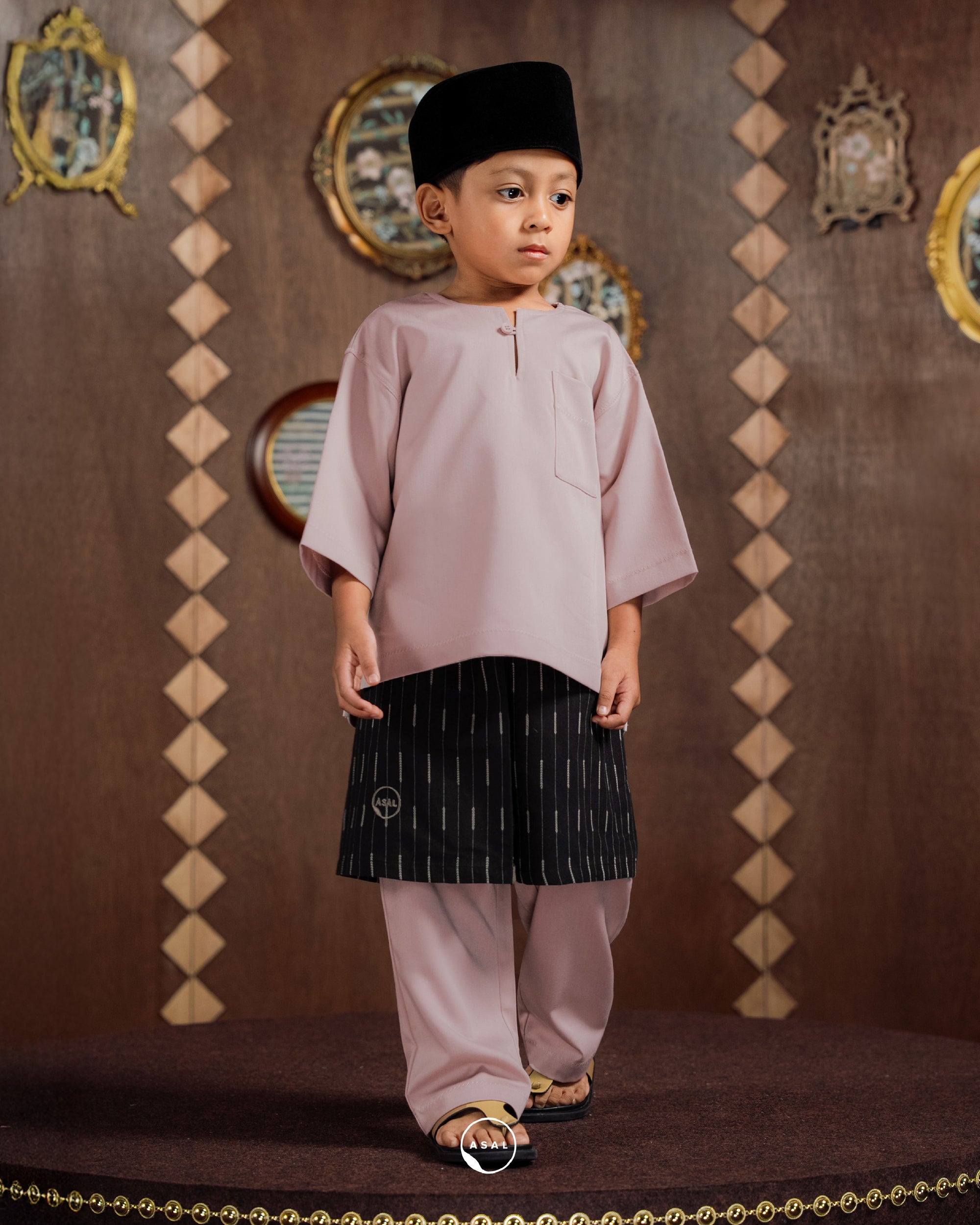 HAKAN STRIPE KIDS (SAMPING) IN BLACK