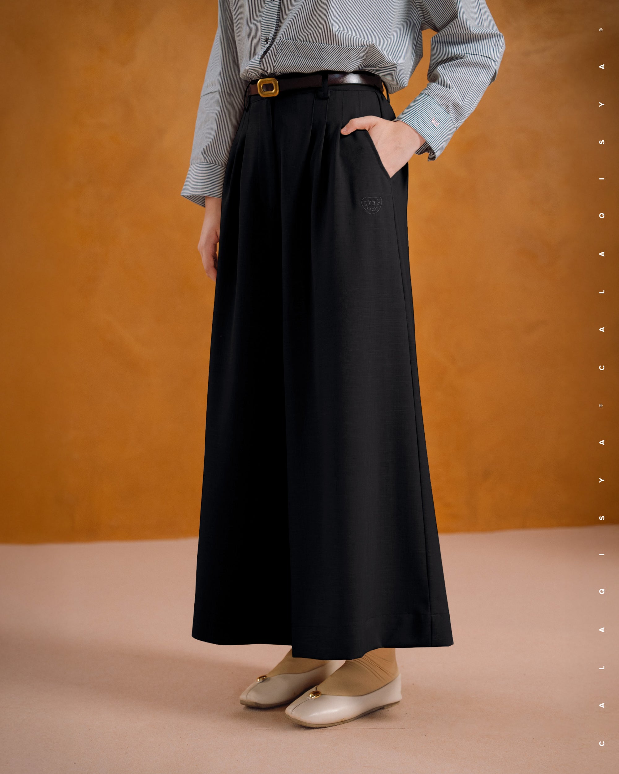 SENA FLARE PANTS IN BLACK