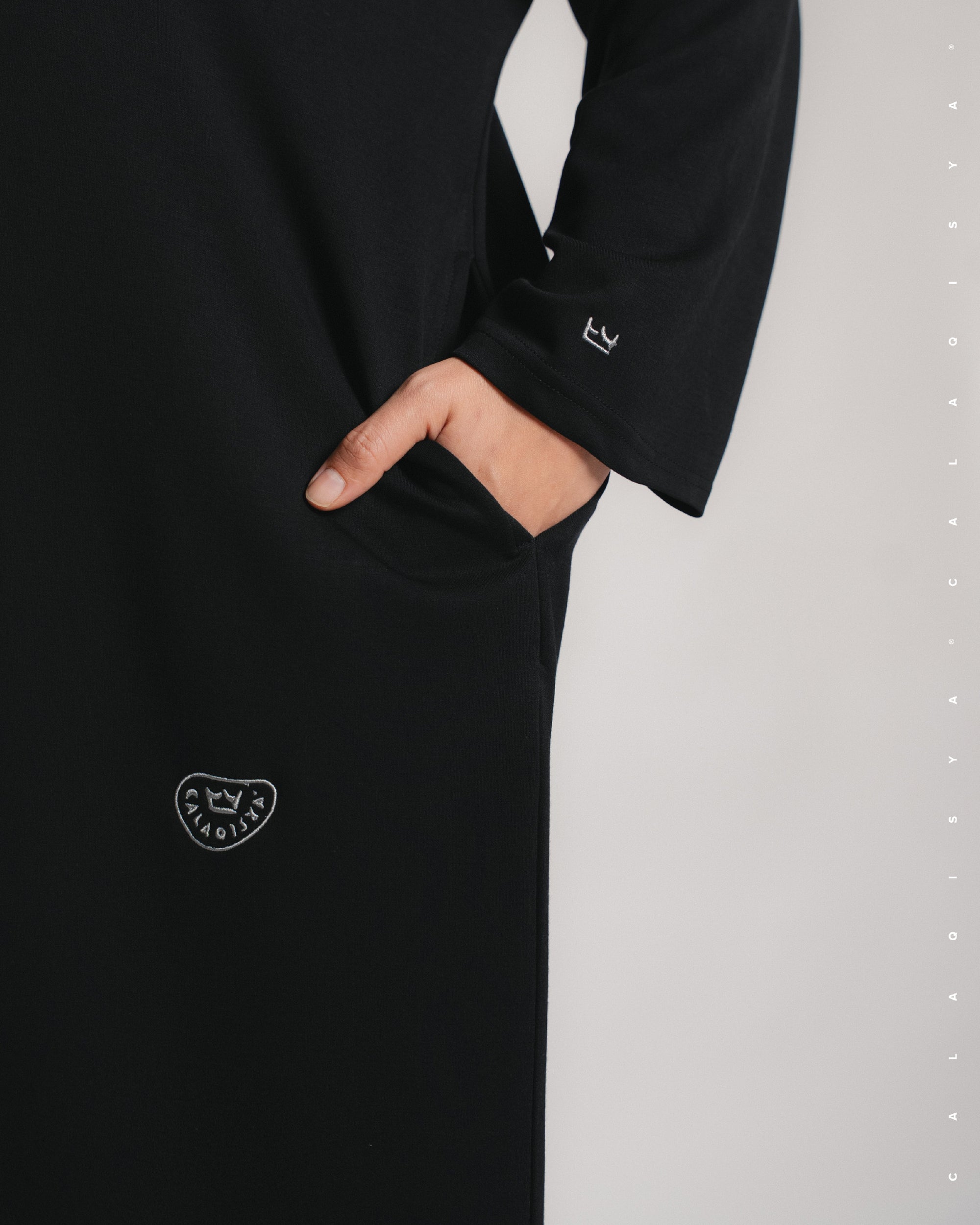 BREATHE RUSH DRESS IN BLACK