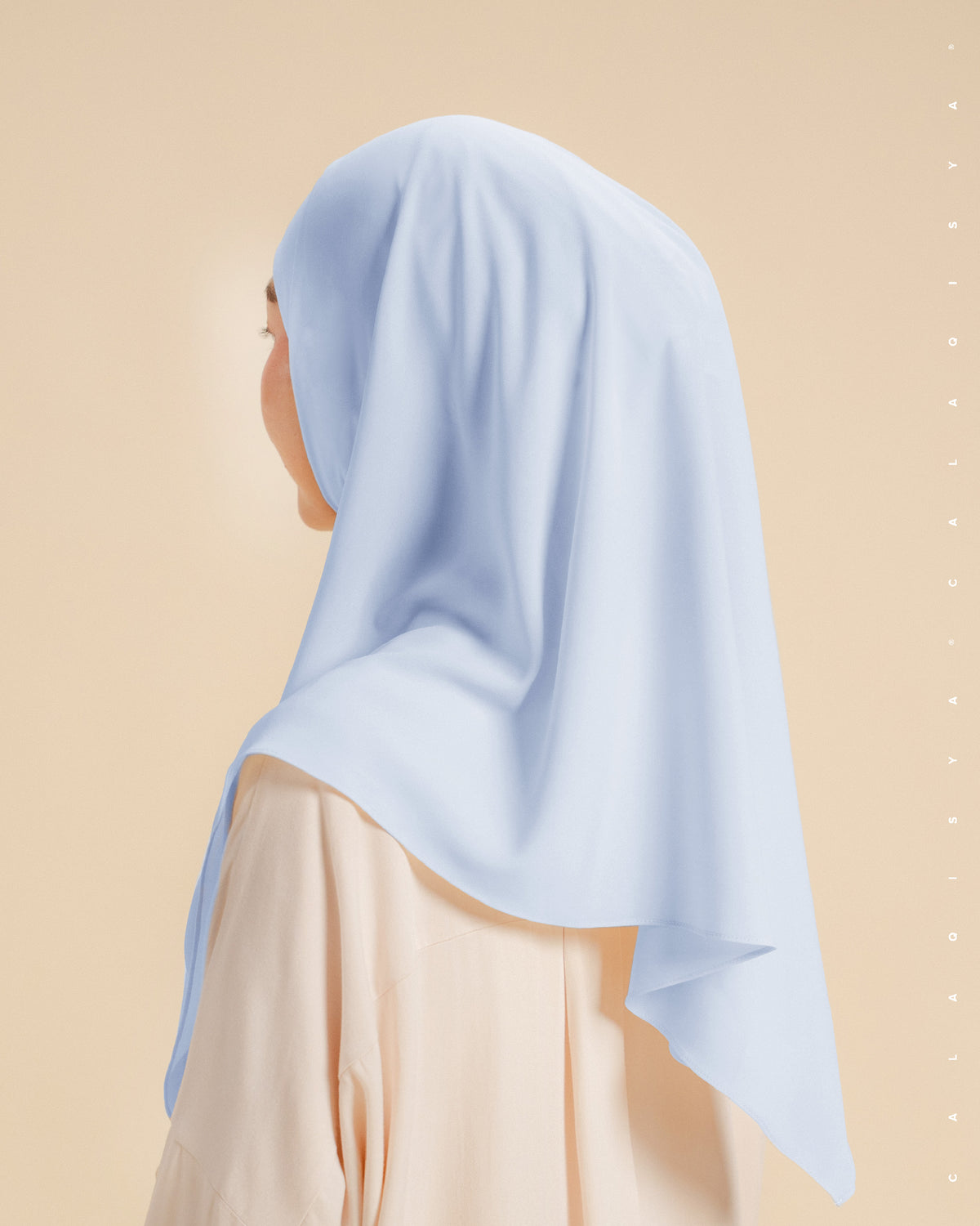 DANIAH TIE BACK UNDERCHIN (TRIANGLE) IN BLUE FINCH