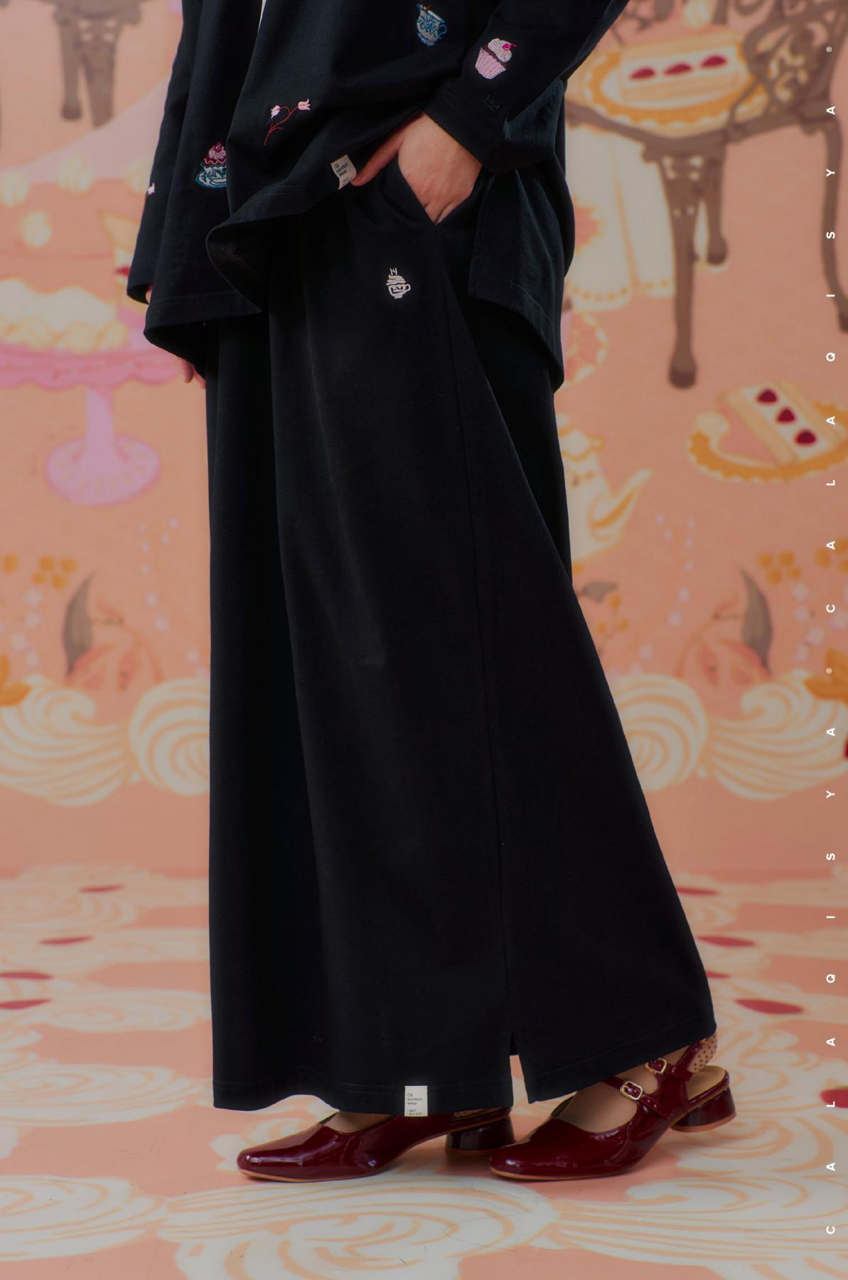 breathe-straight-skirt-in-black-01-20240527151012