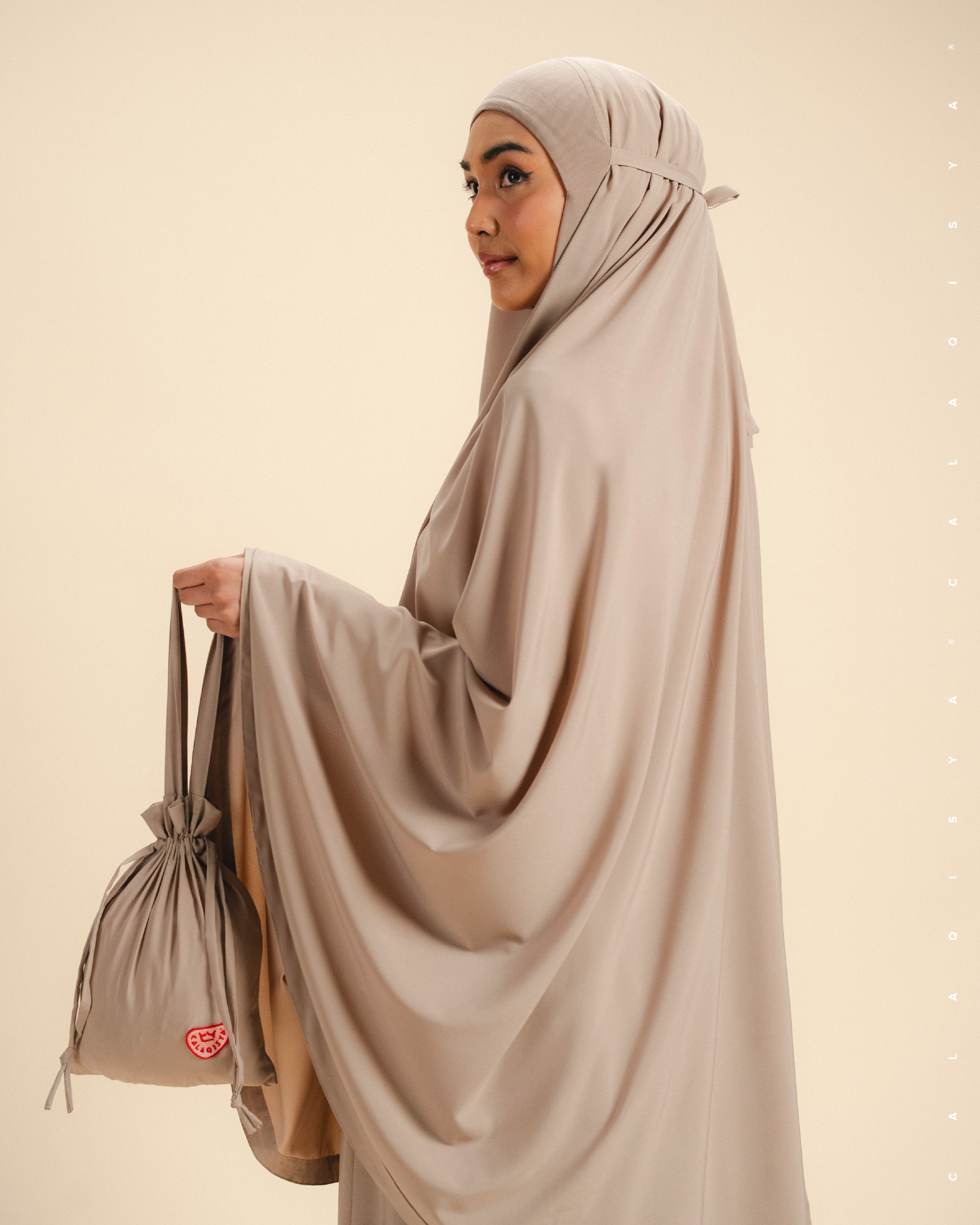 SERENE PRAYER VEIL IN BRUSH
