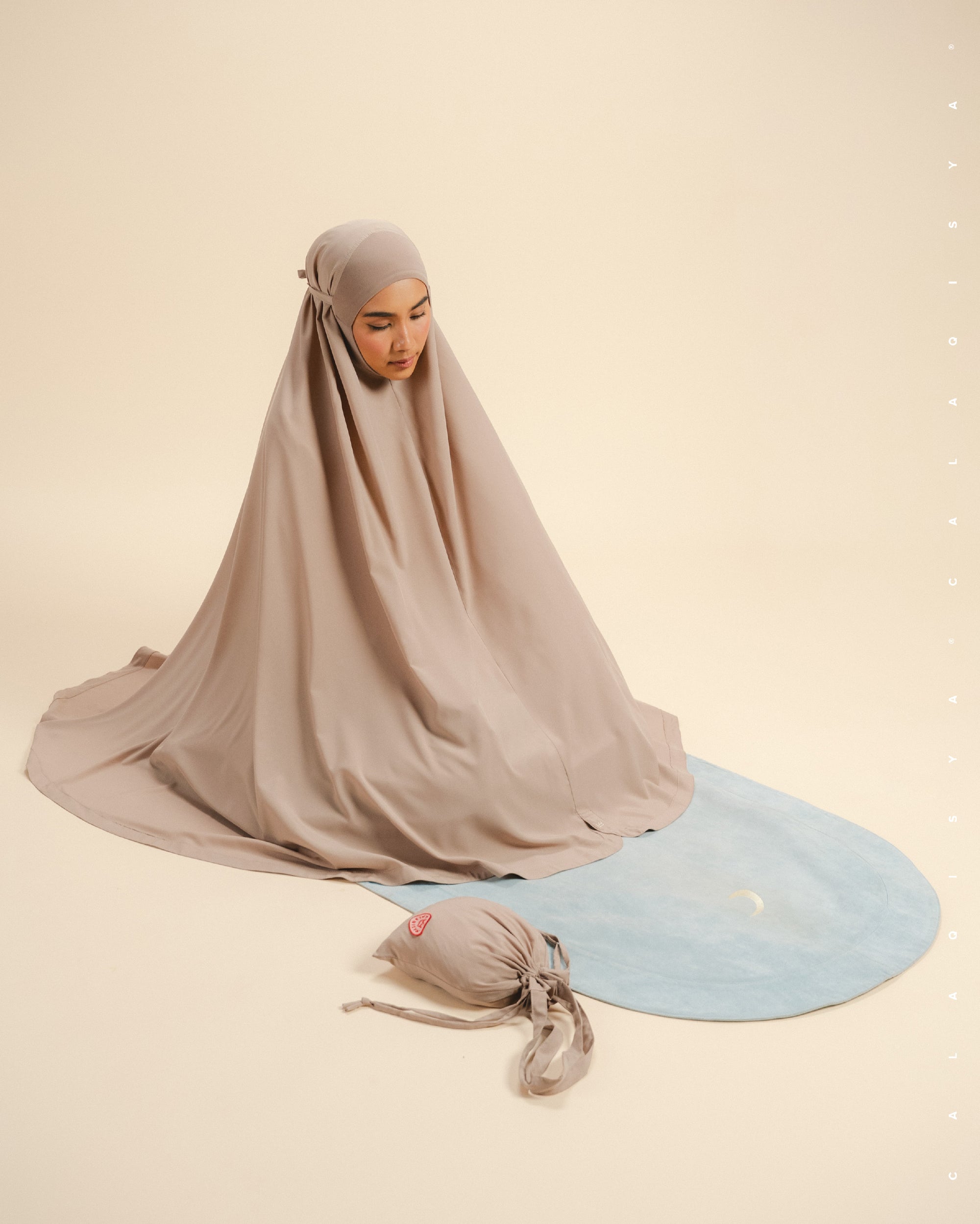 SERENE PRAYER VEIL IN BRUSH