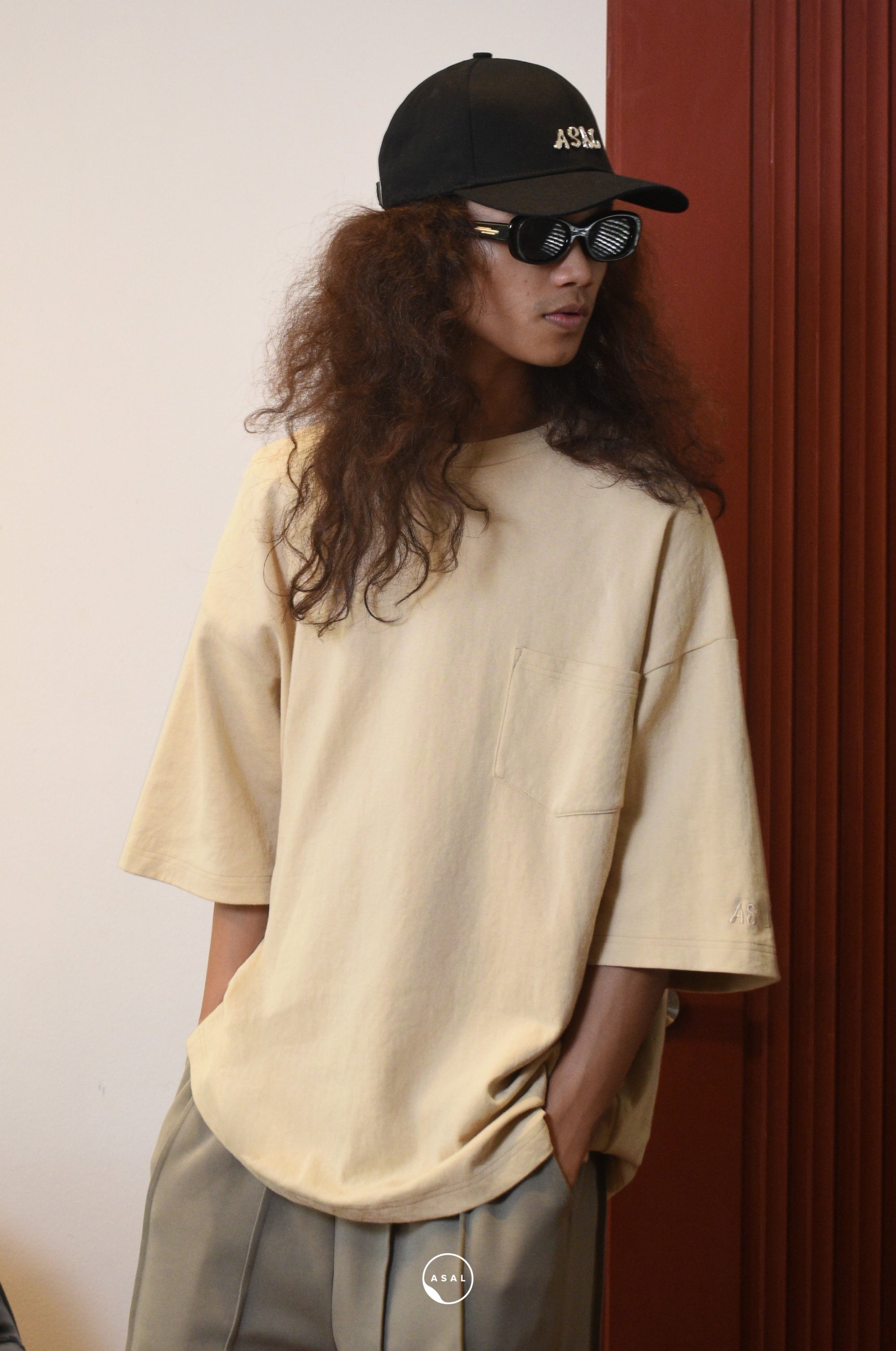 LEOS OVERSIZED T-SHIRT (MED)