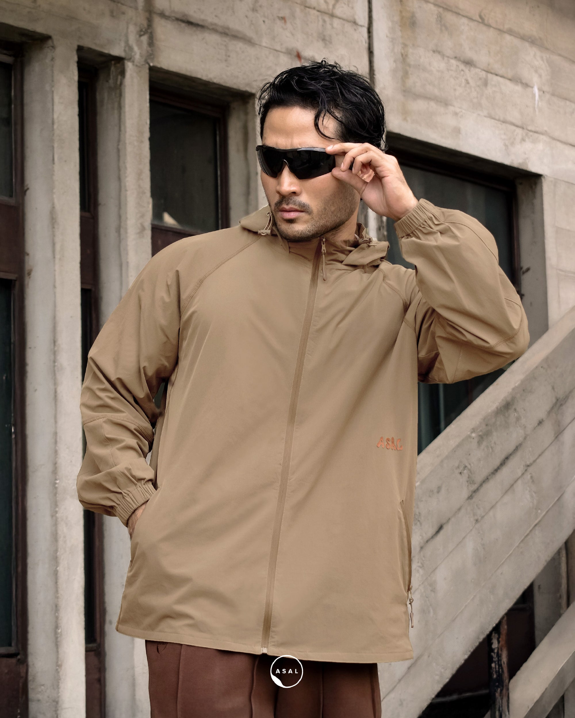 ASAL TEMPO WINDBREAKER IN BURRO