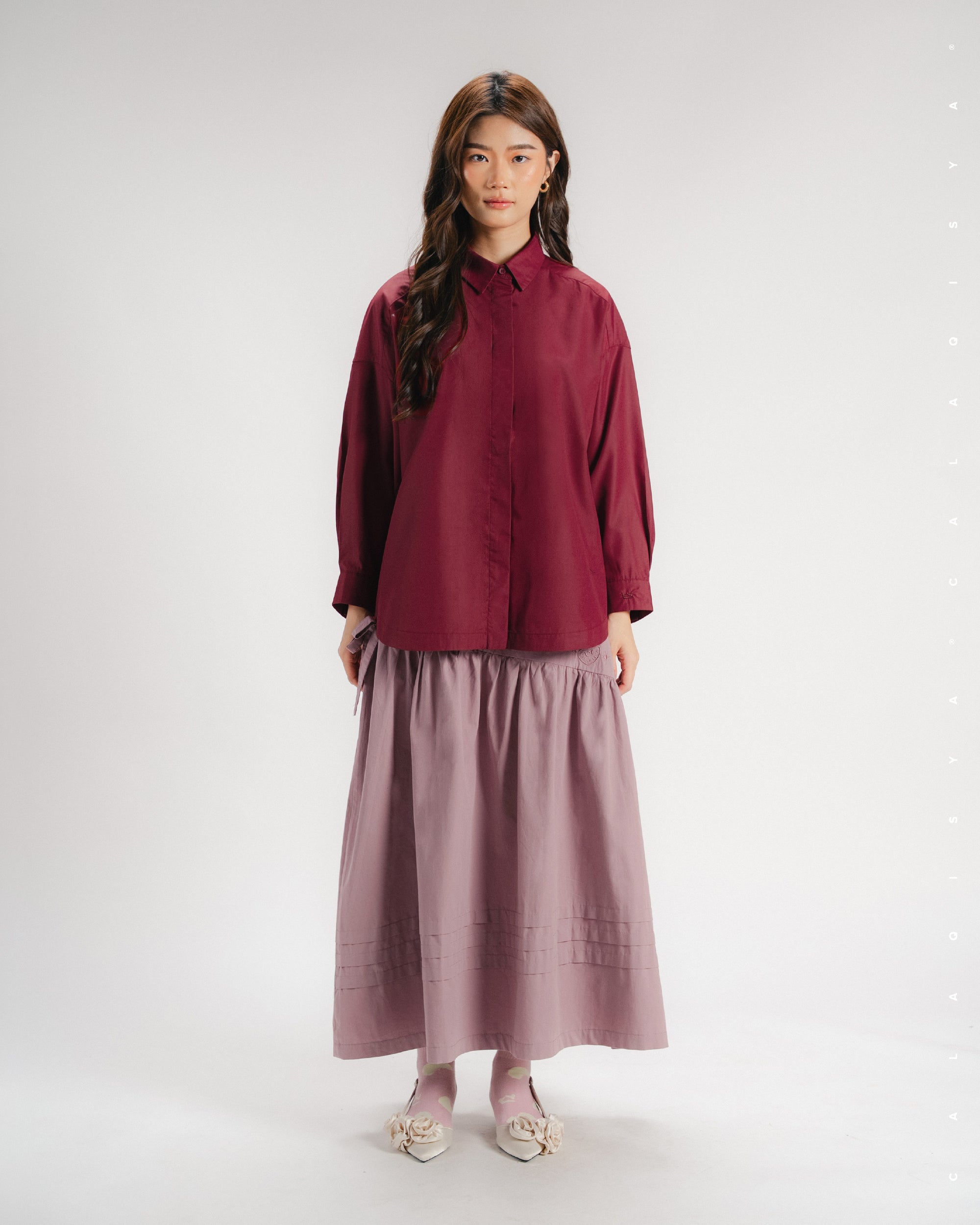 AMBER PLAIN SHIRT IN CABERNET