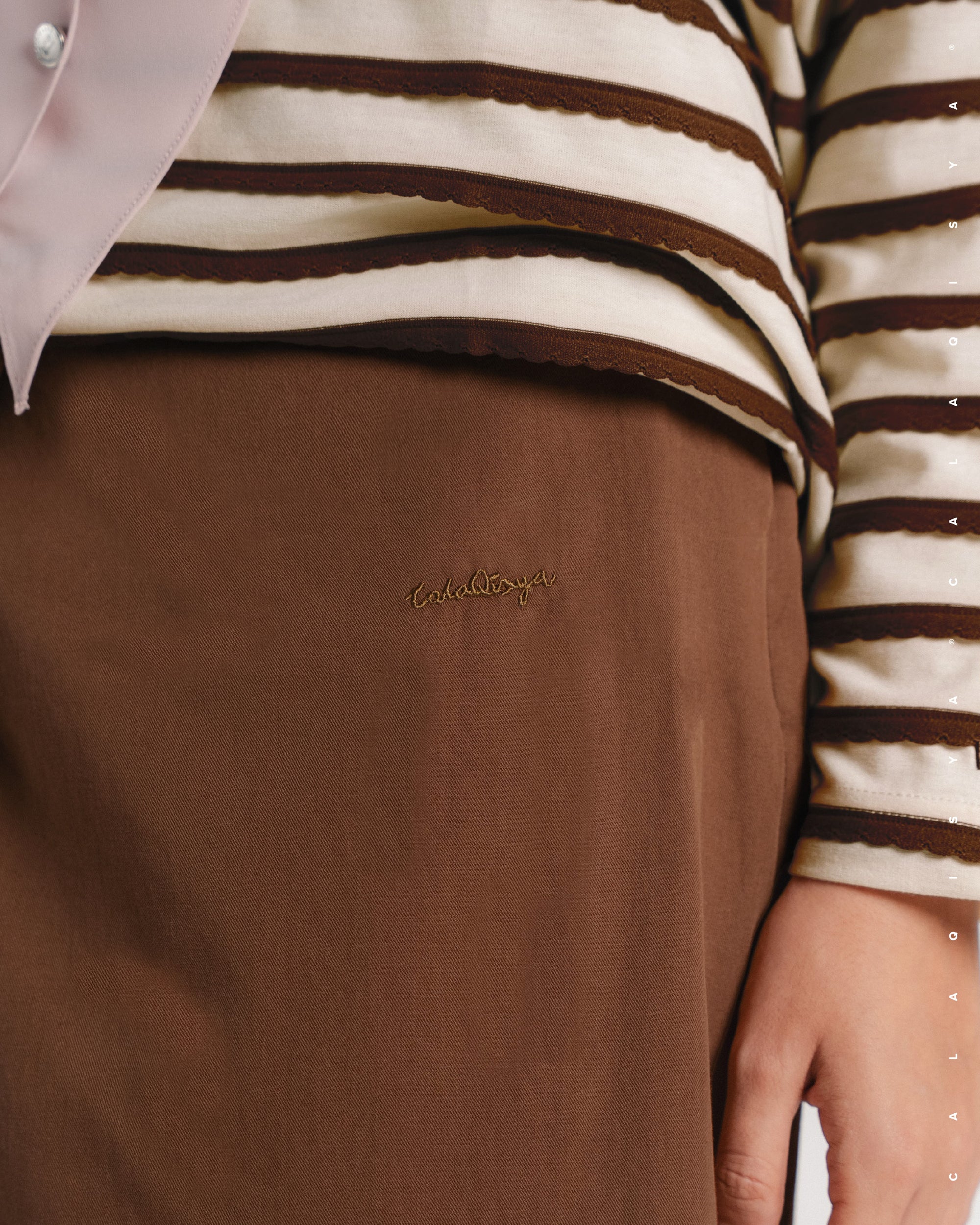 TORTA PANTS (100% COTTON) IN CAMBRIDGE BROWN