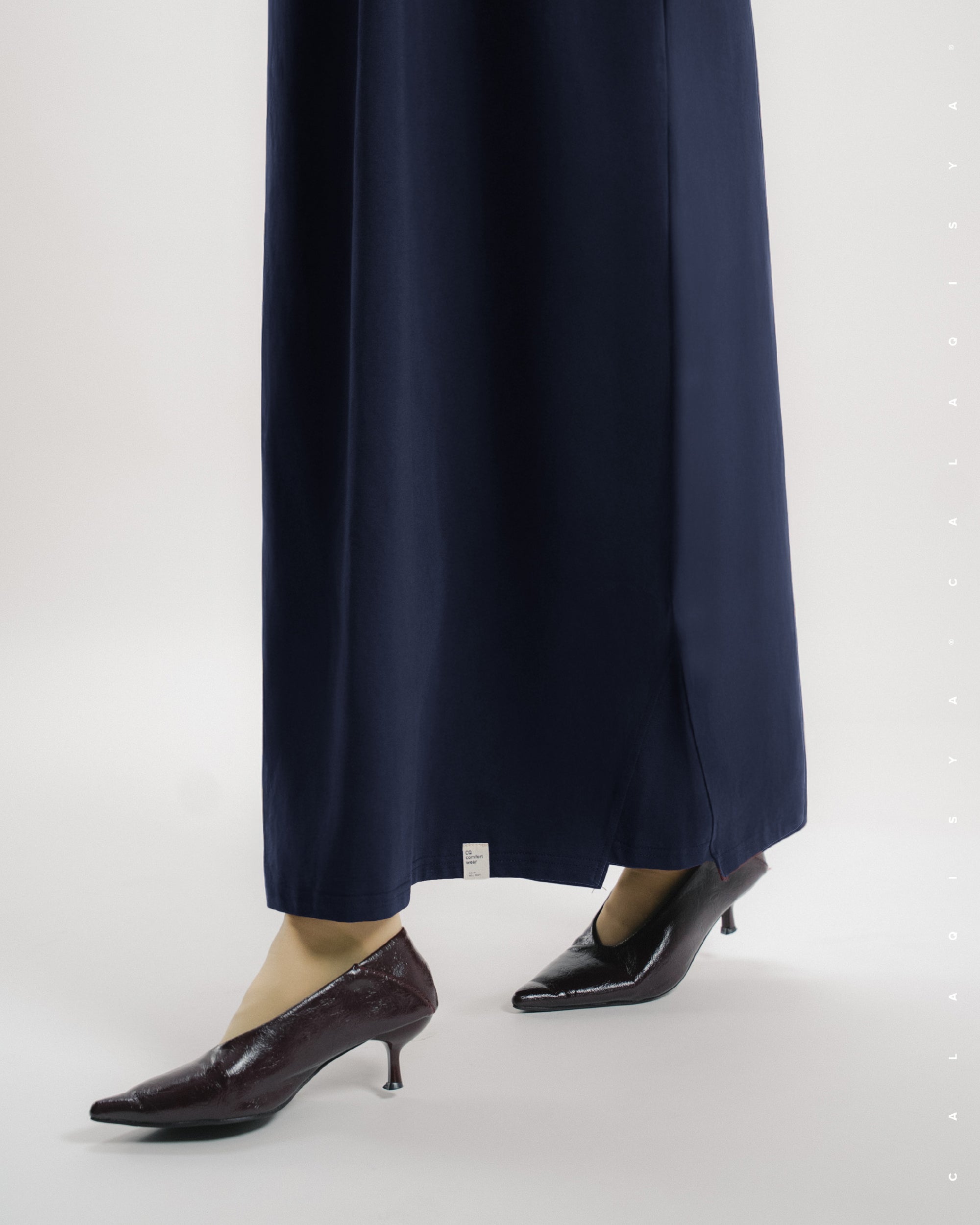 CLOUD DRESS IN CARBON