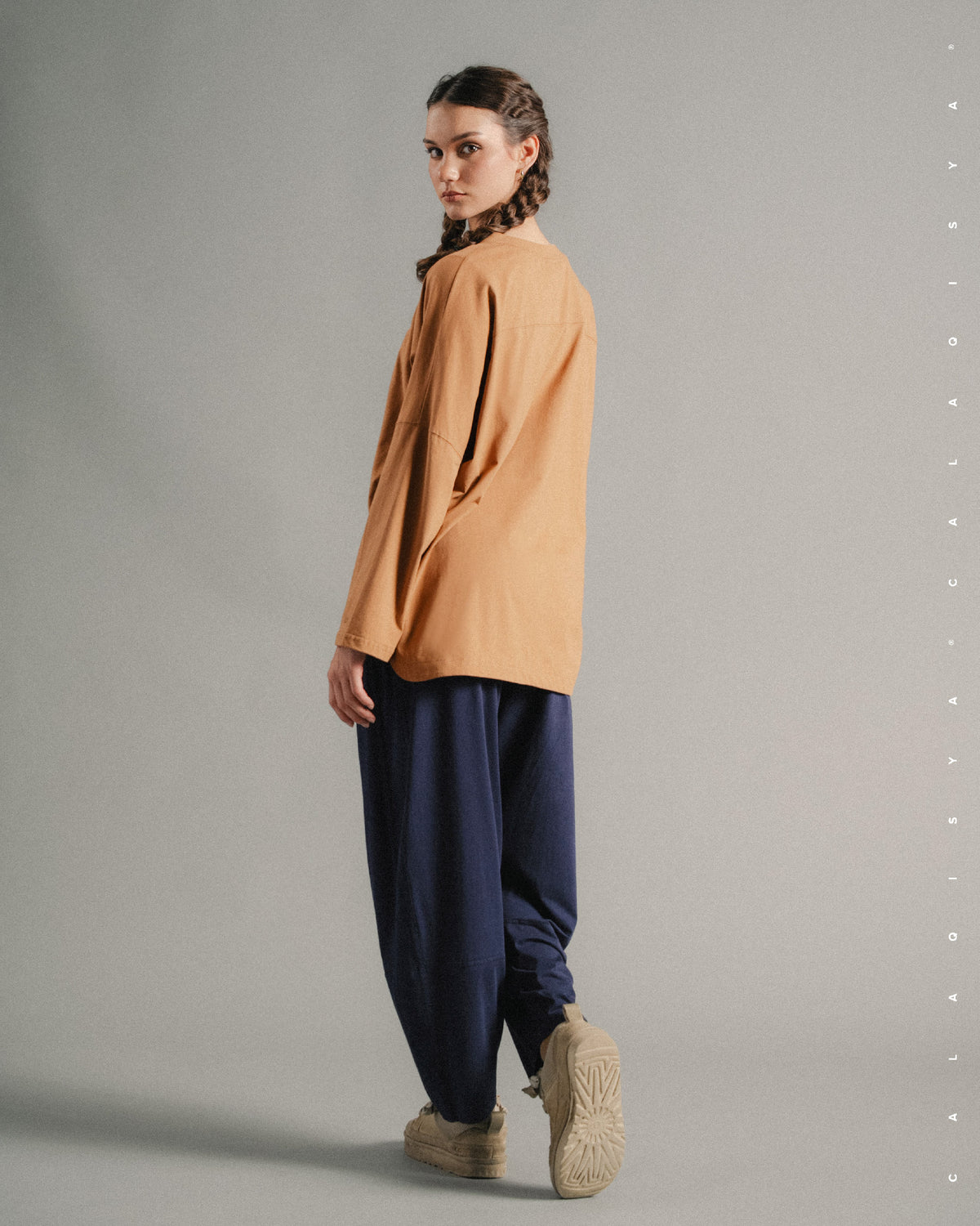 LIGHT TOP IN CASHEW