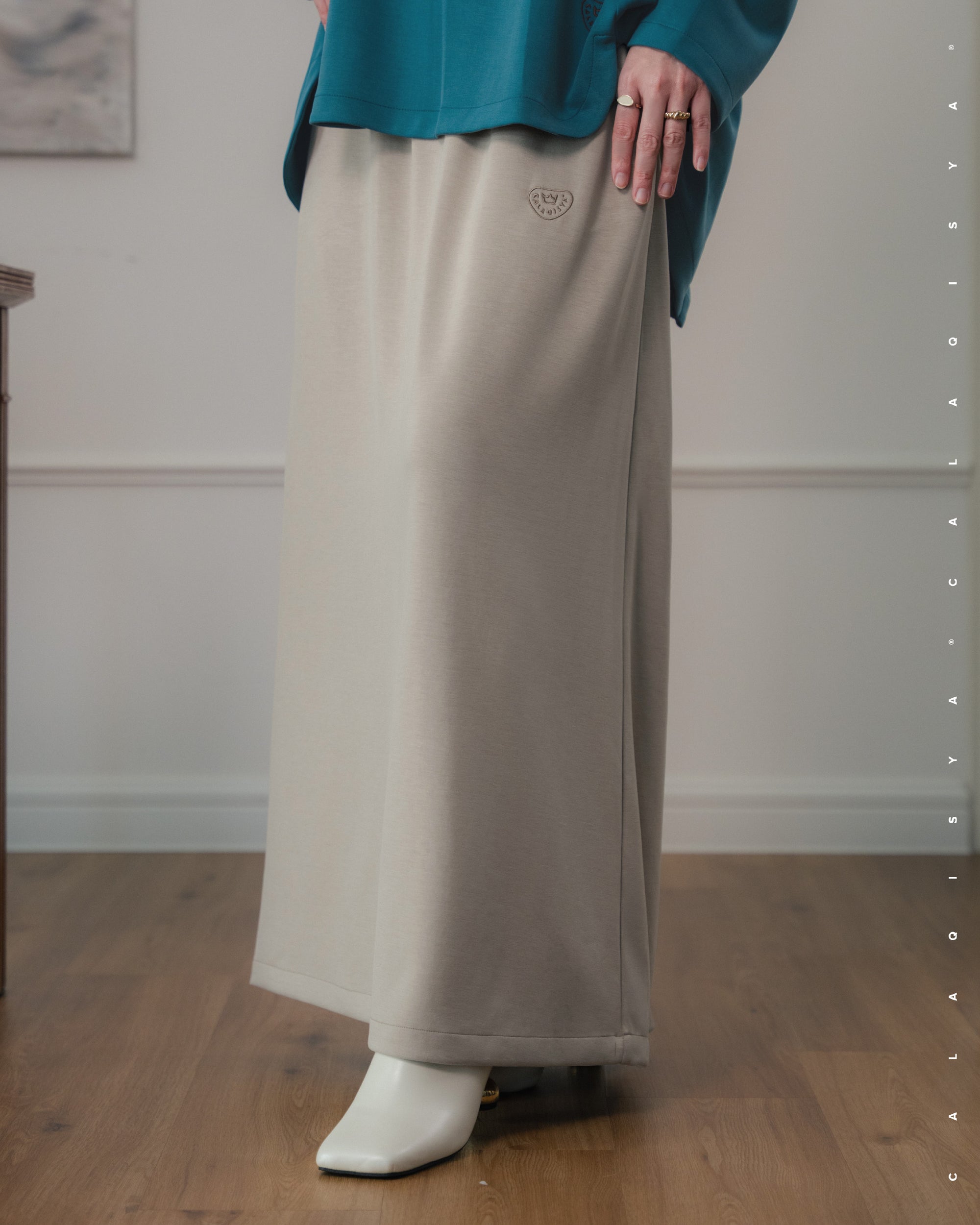 RUSH BREEN SKIRT IN CASTLE WALL