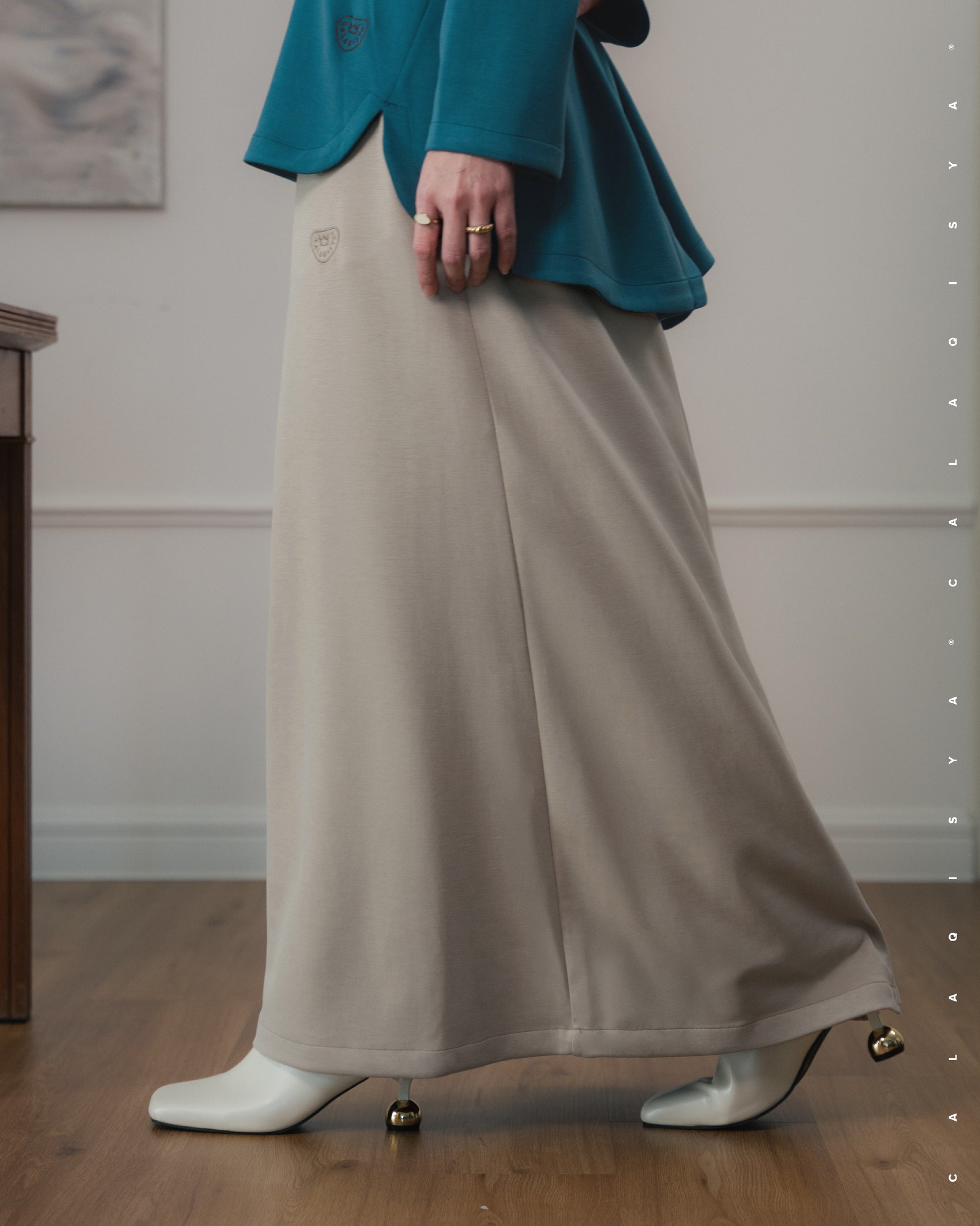 RUSH BREEN SKIRT IN CASTLE WALL