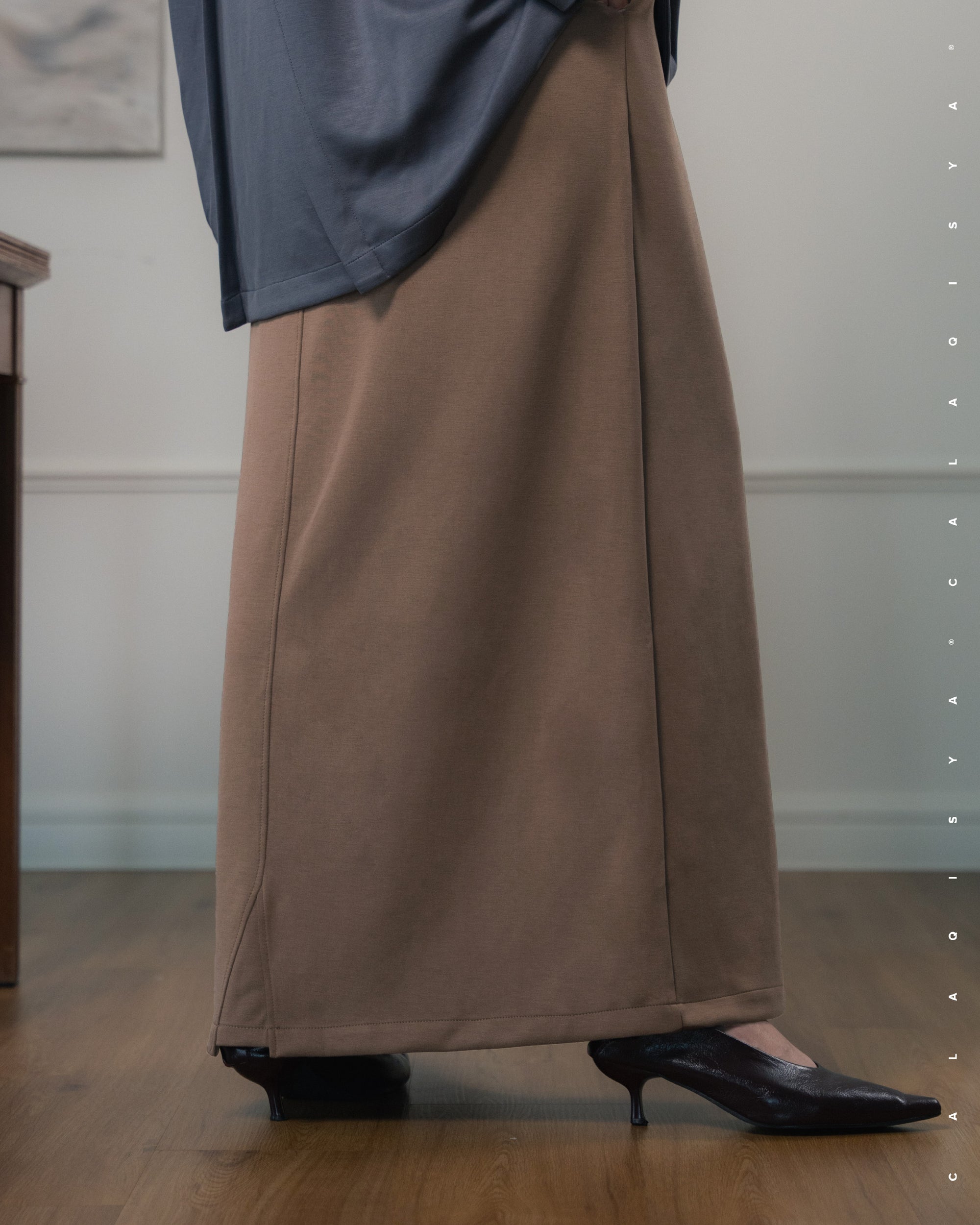 RUSH BREEN SKIRT IN CHOCOLATE LAB