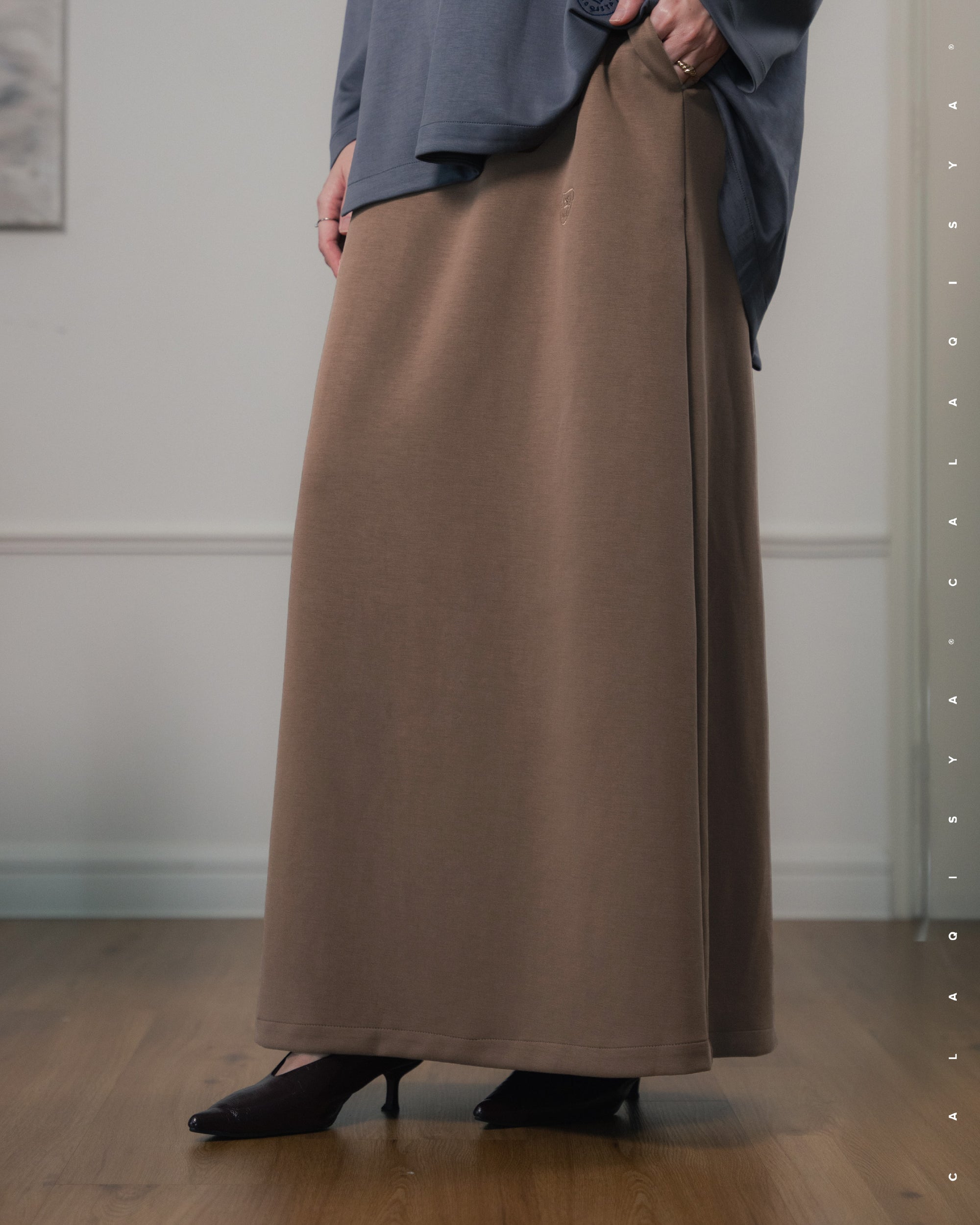 RUSH BREEN SKIRT IN CHOCOLATE LAB