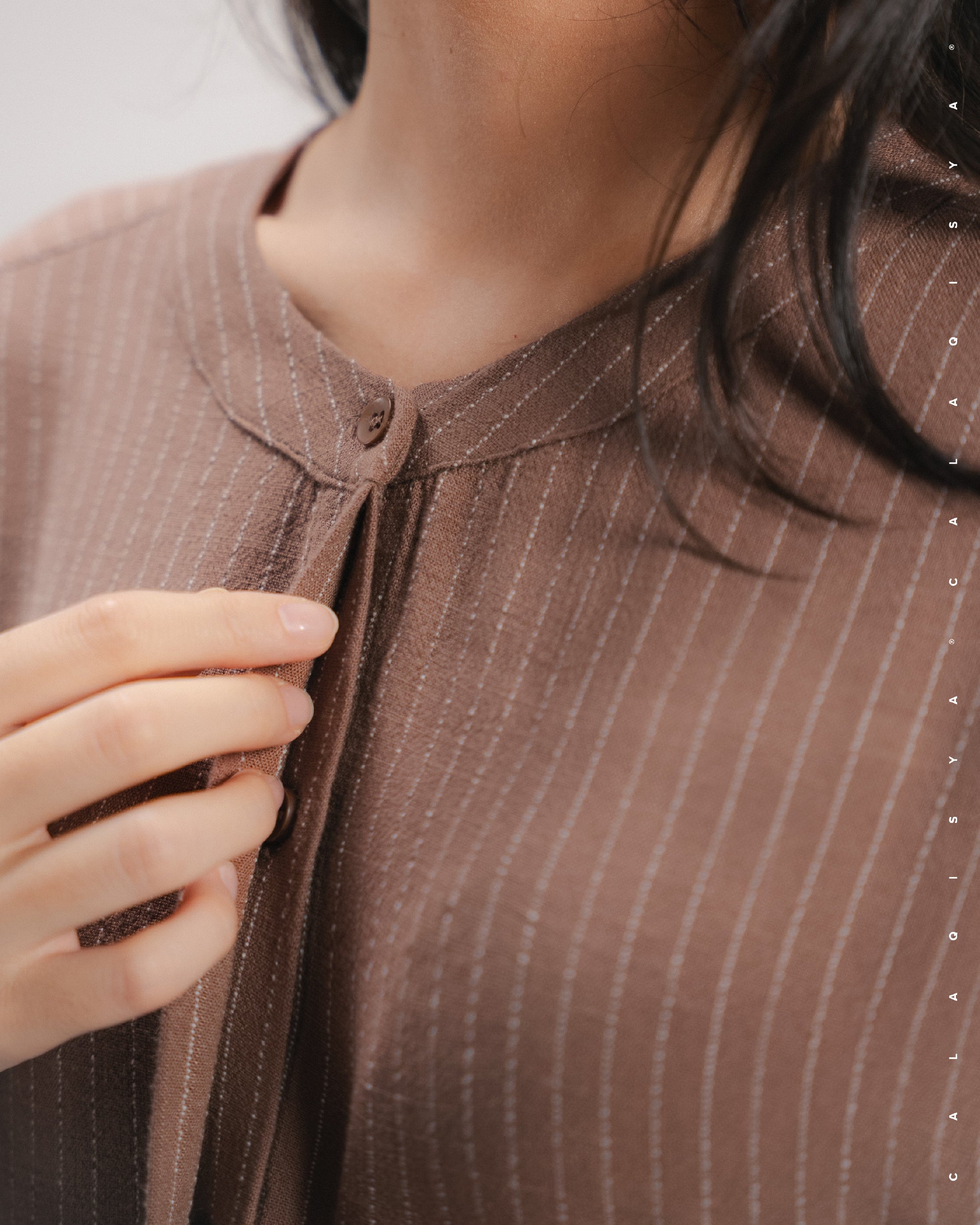 EVERYDAY STRIPE SHIRT IN COCOA BROWN